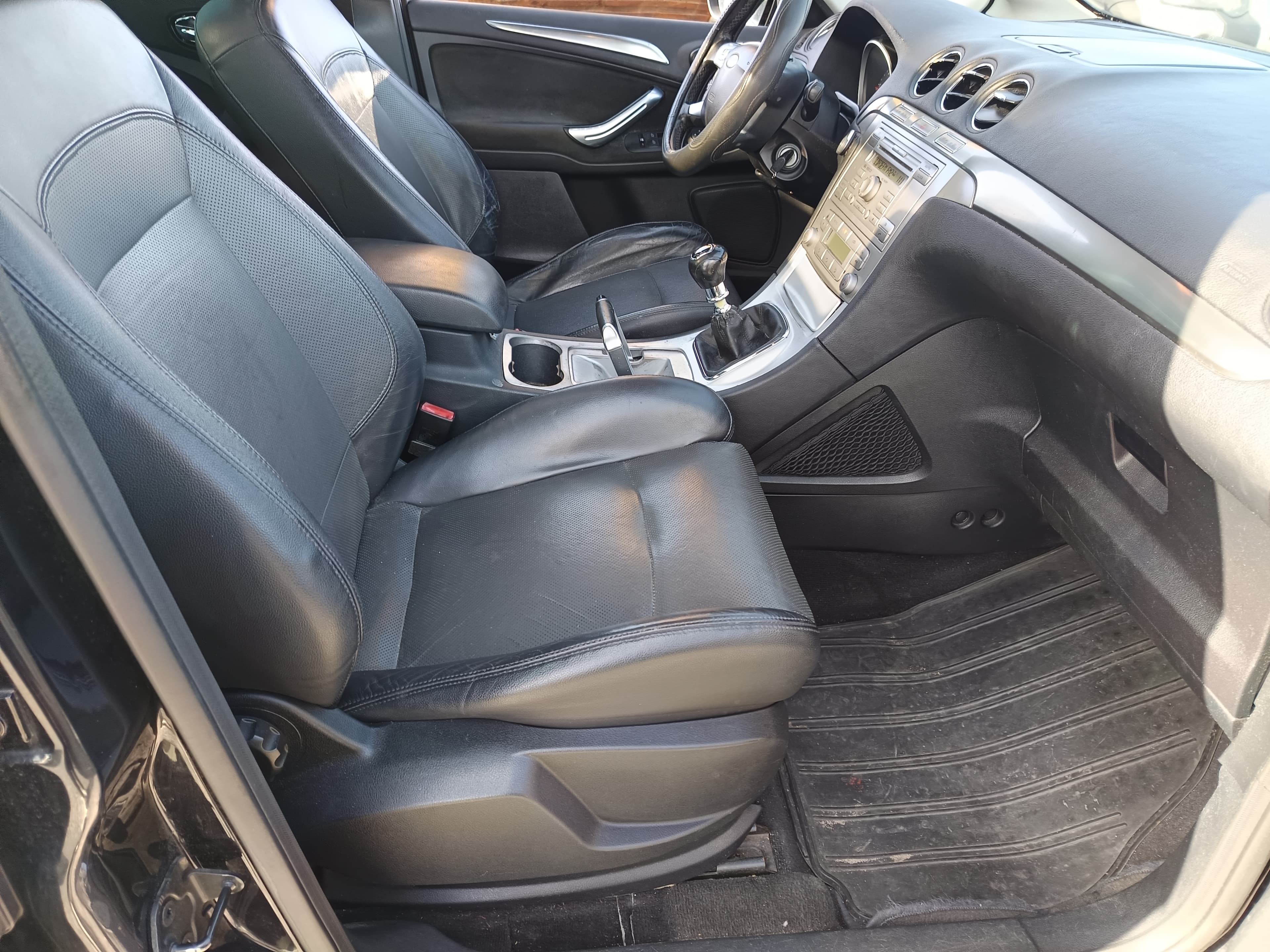 Ford Focus S-Max · Ano 2006 — imagen 26