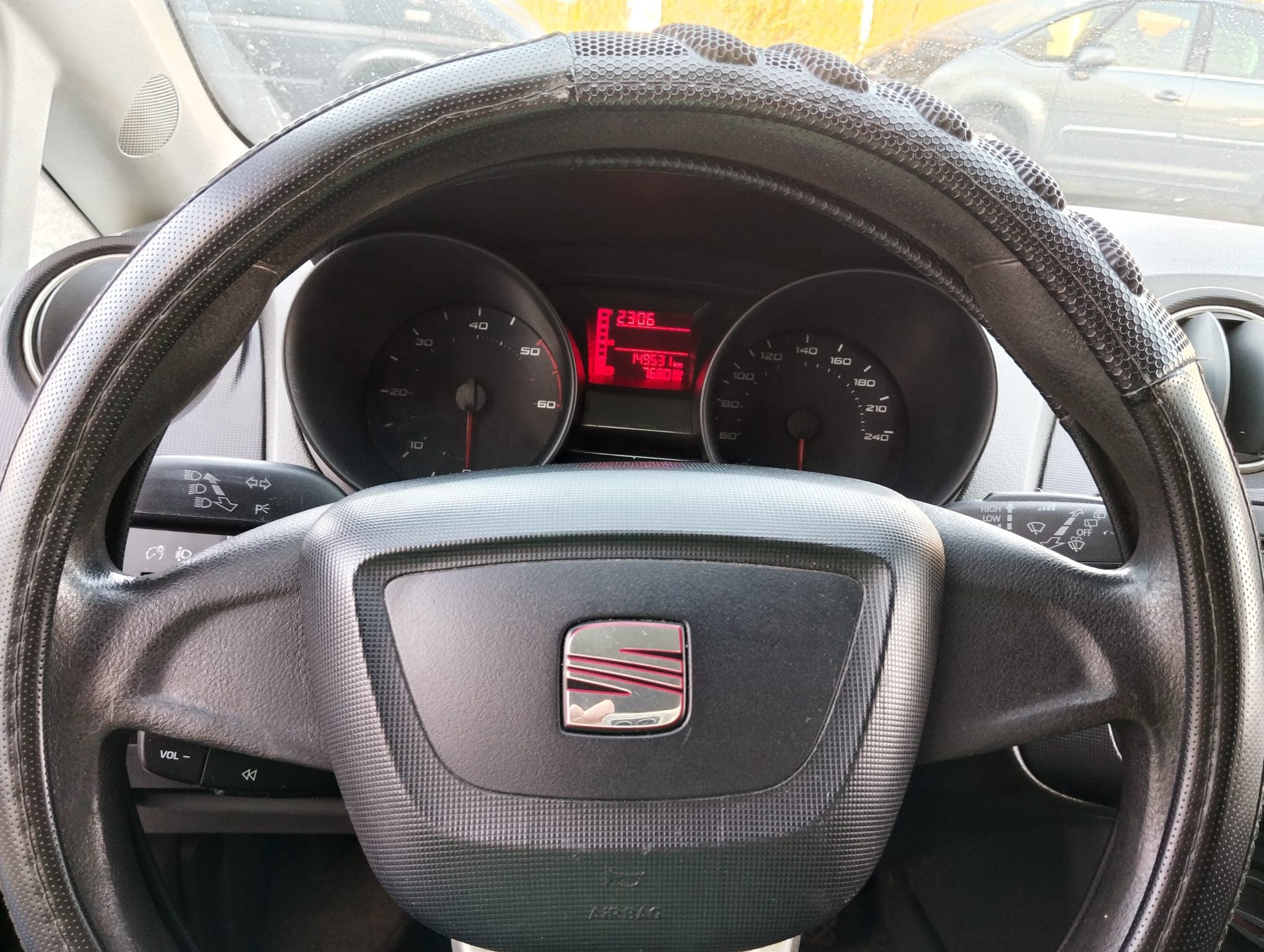 Seat Ibiza · Ano 2010 — imagem 17