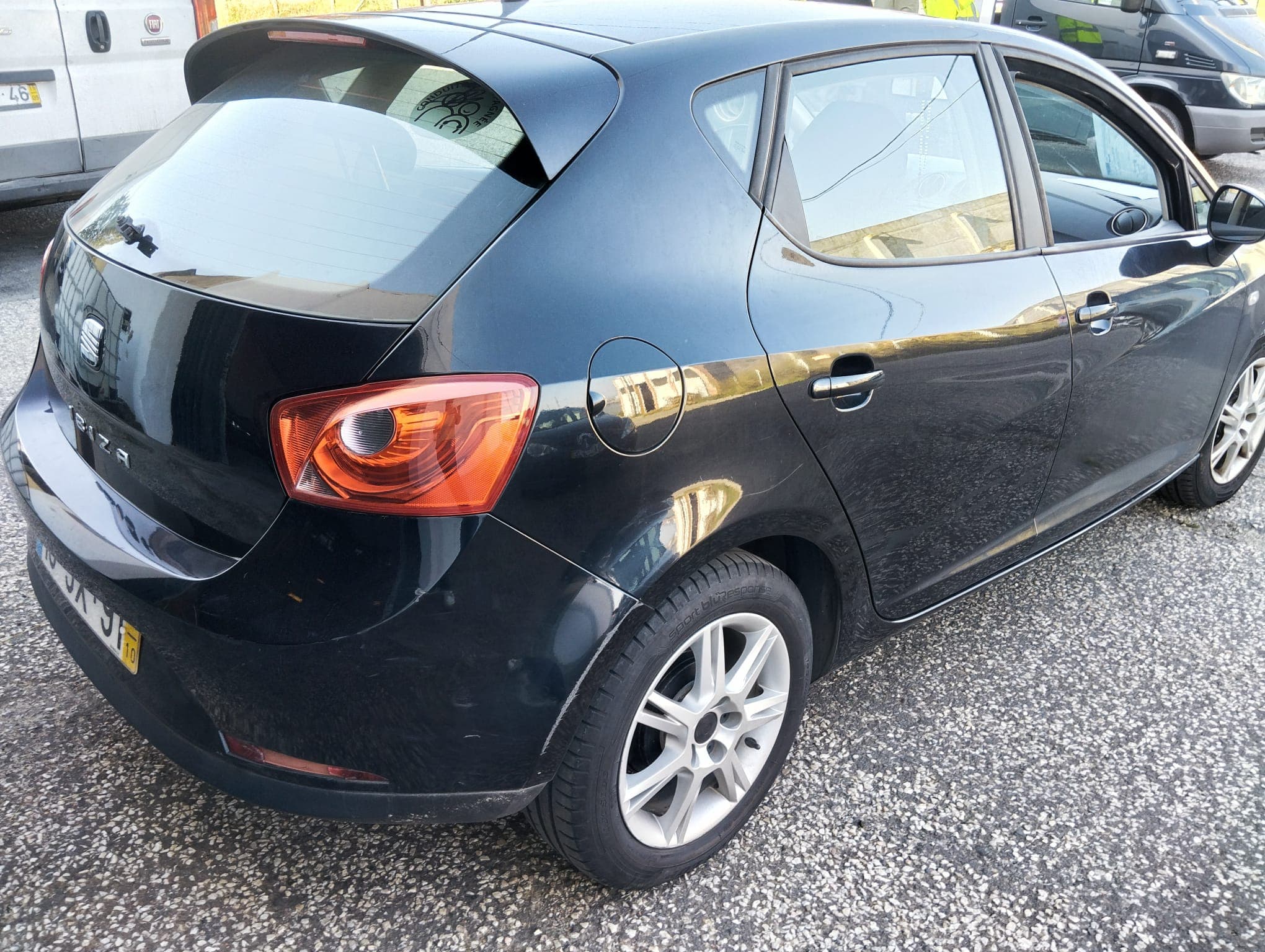 Seat Ibiza · Ano 2010 — imagem 4