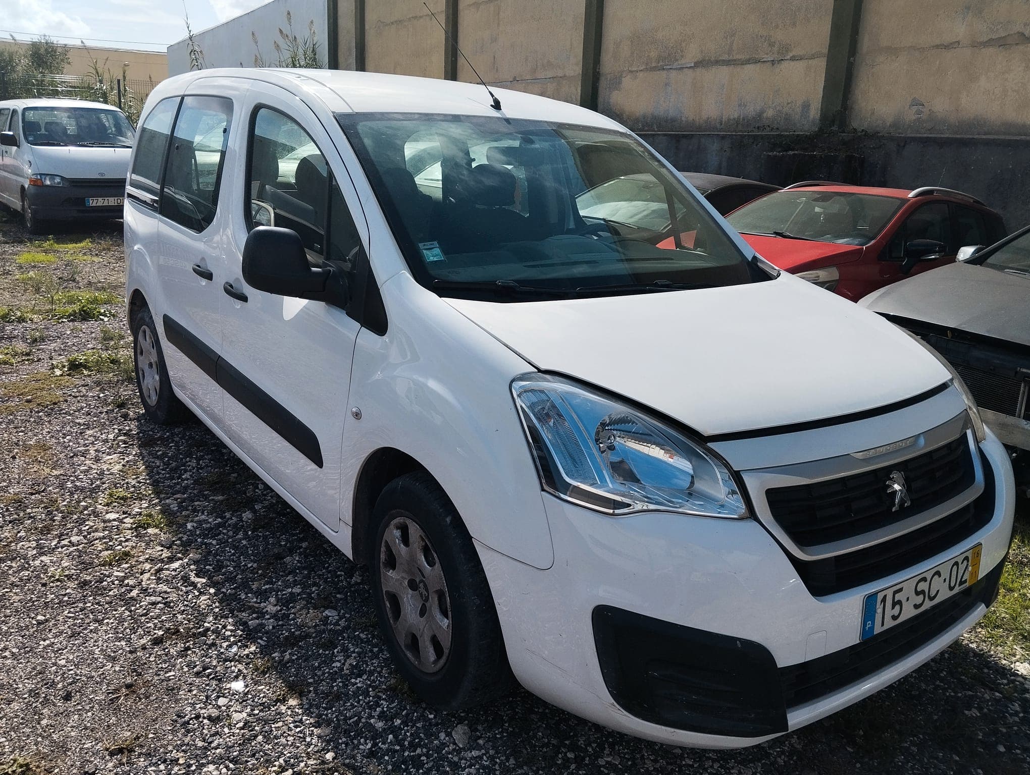 Peugeot Partner Tepee · Ano 2016 — imagem 3