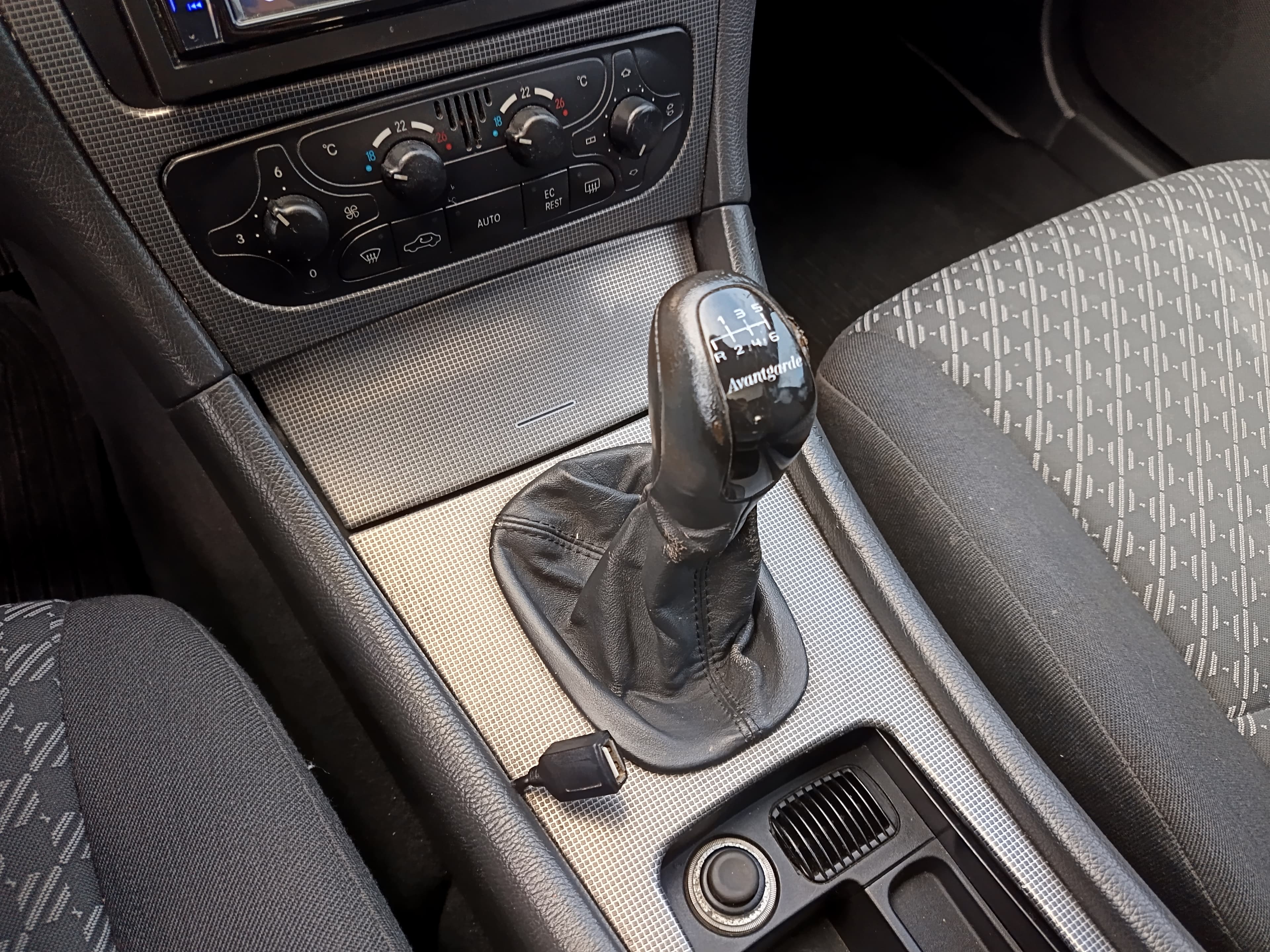 Mercedes-Benz C220 CDI · Ano 2000 — imagen 45