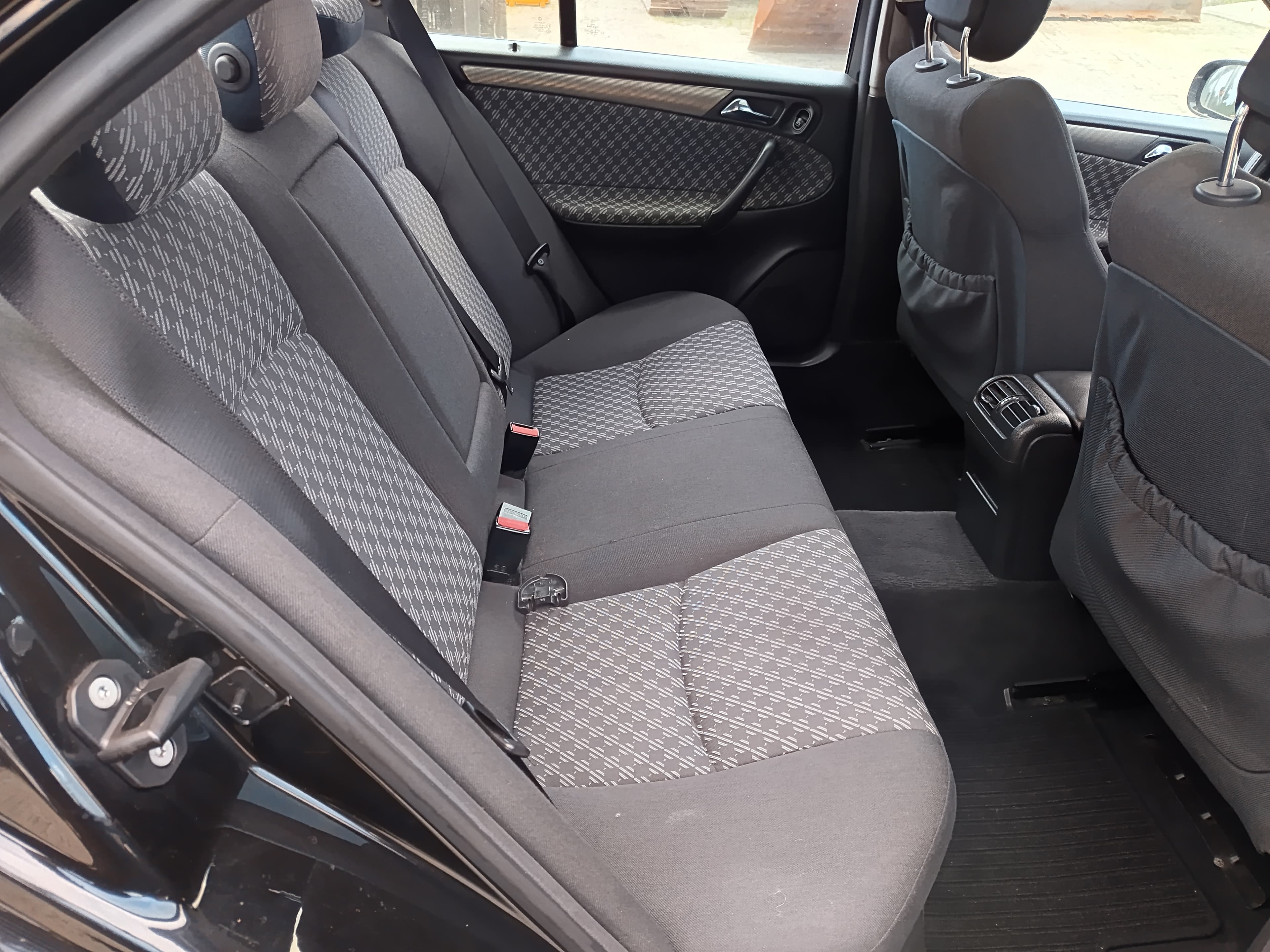 Mercedes-Benz C220 CDI · Ano 2000 — imagen 28
