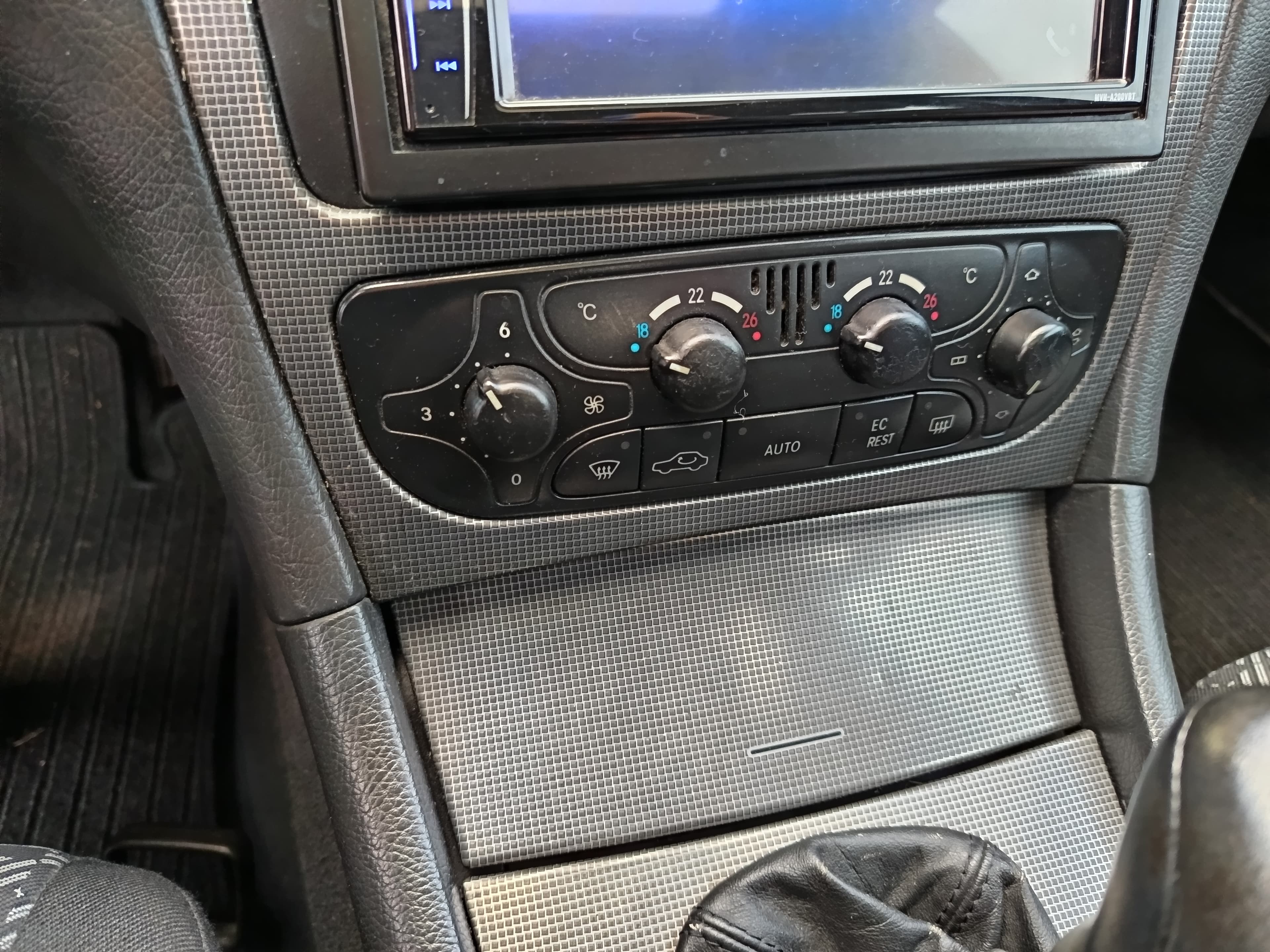 Mercedes-Benz C220 CDI · Ano 2000 — imagen 44