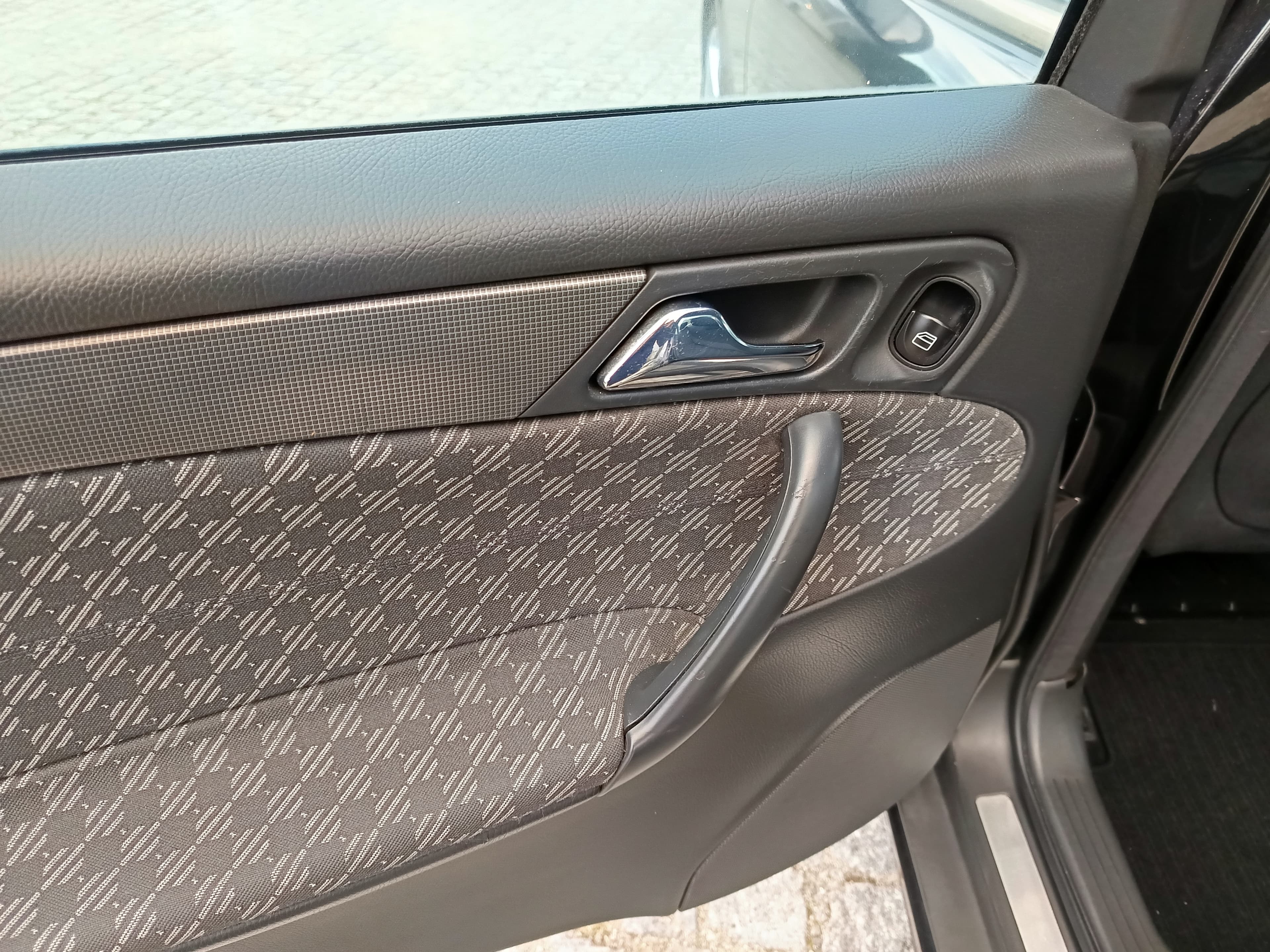 Mercedes-Benz C220 CDI · Ano 2000 — imagen 33