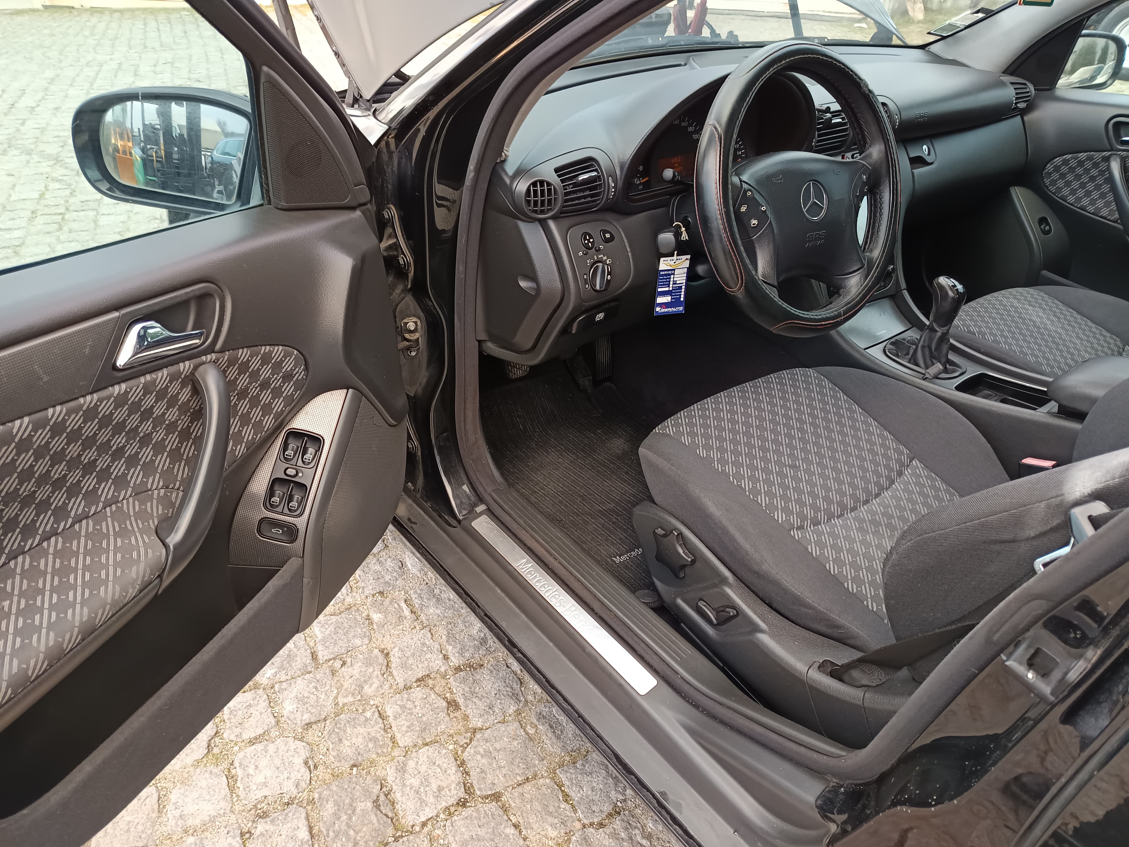 Mercedes-Benz C220 CDI · Ano 2000 — imagen 35