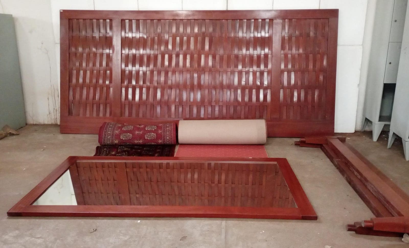 Furniture — image 1