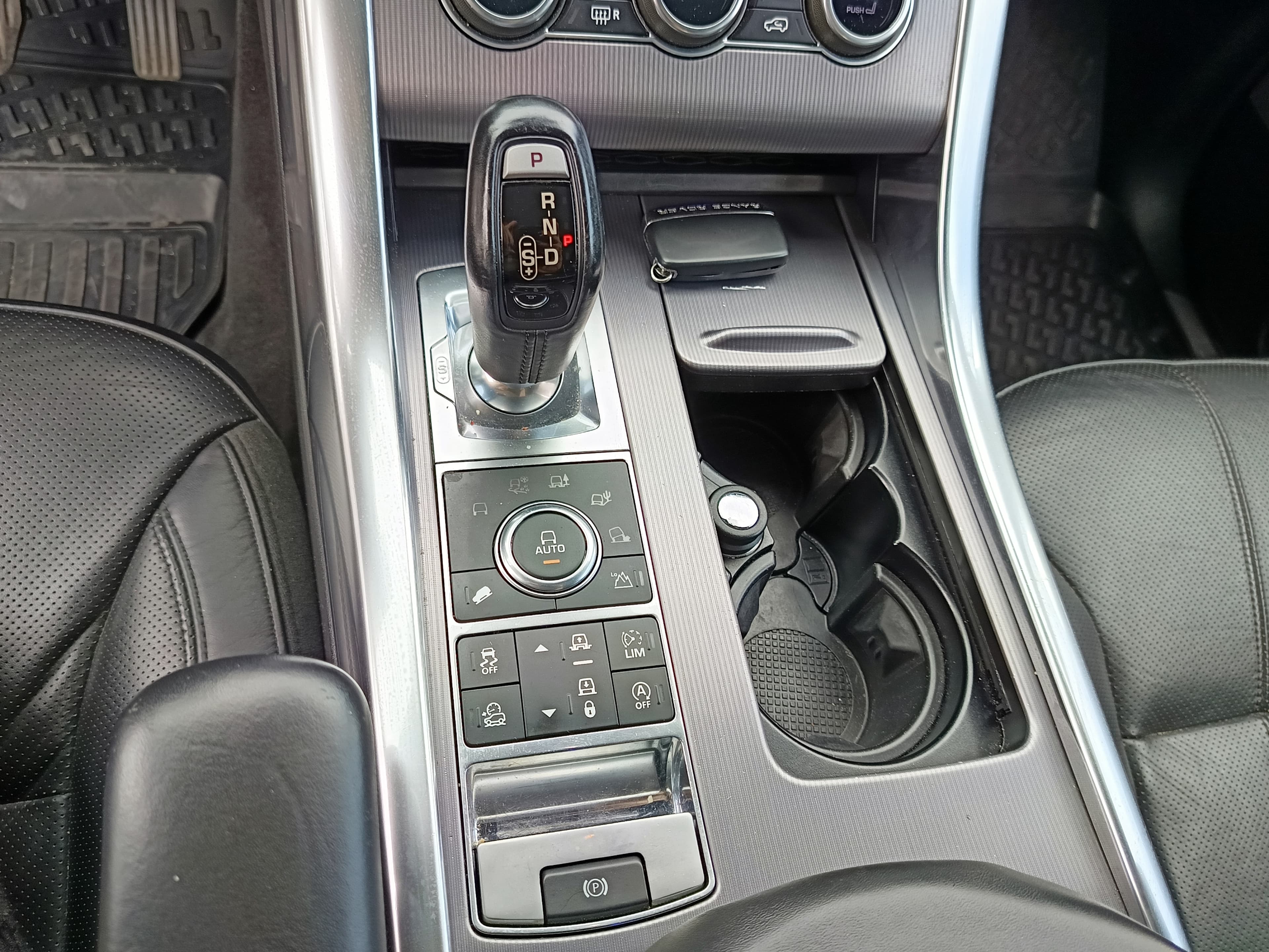 Land Rover Range Rover Sport · Ano 2017 — image 48