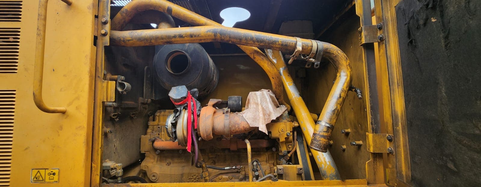CATERPILLAR 15T Motor Grader — imagem 8