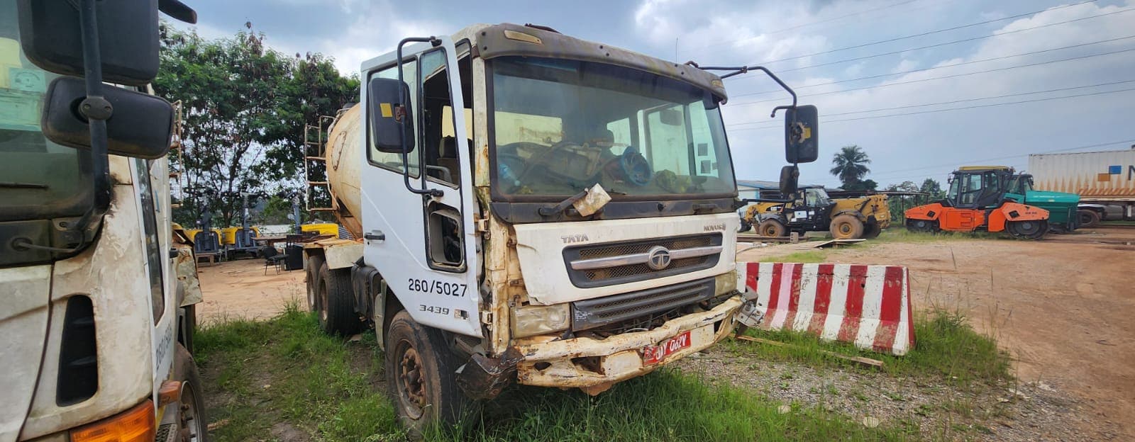 TATA 7M3 Concrete Mixer Truck — imagem 1