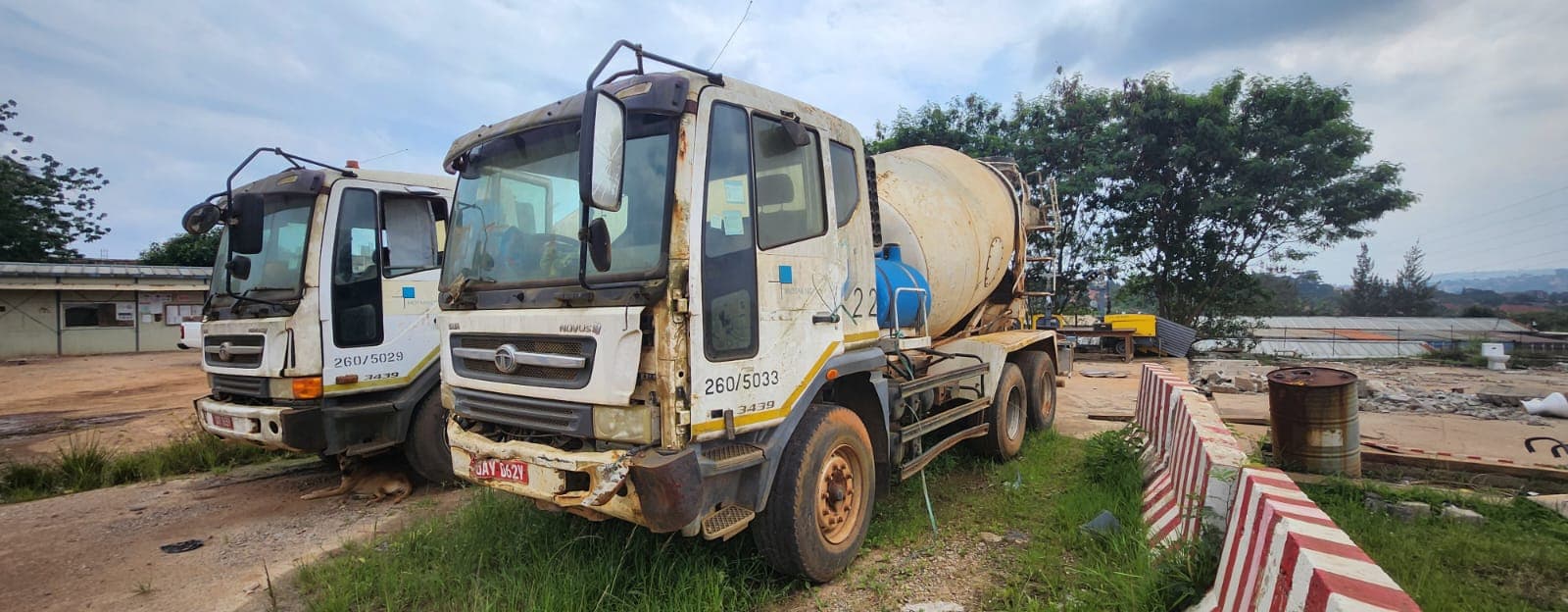 TATA 7M3 Concrete Mixer Truck — imagem 2