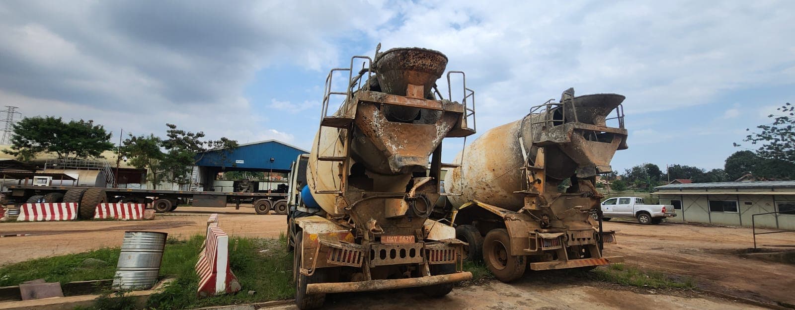 TATA 7M3 Concrete Mixer Truck — imagem 5