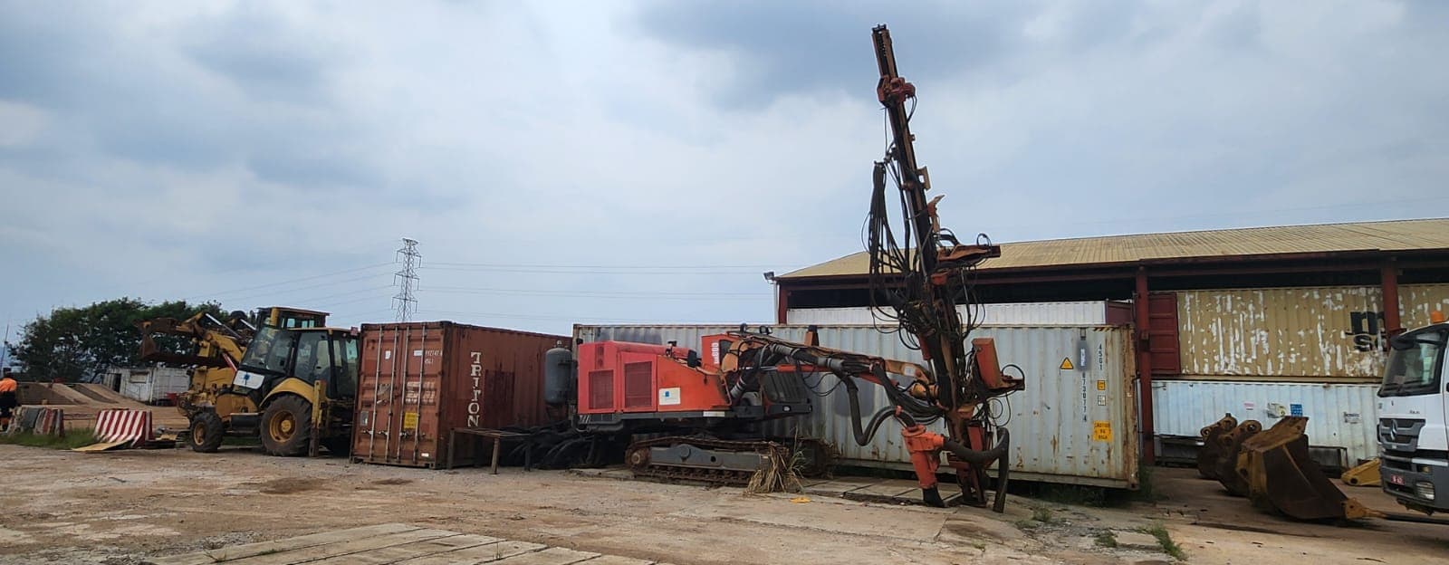 SANDVIK 170KW Hydraulic Drilling Car with Spare Parts — image 4