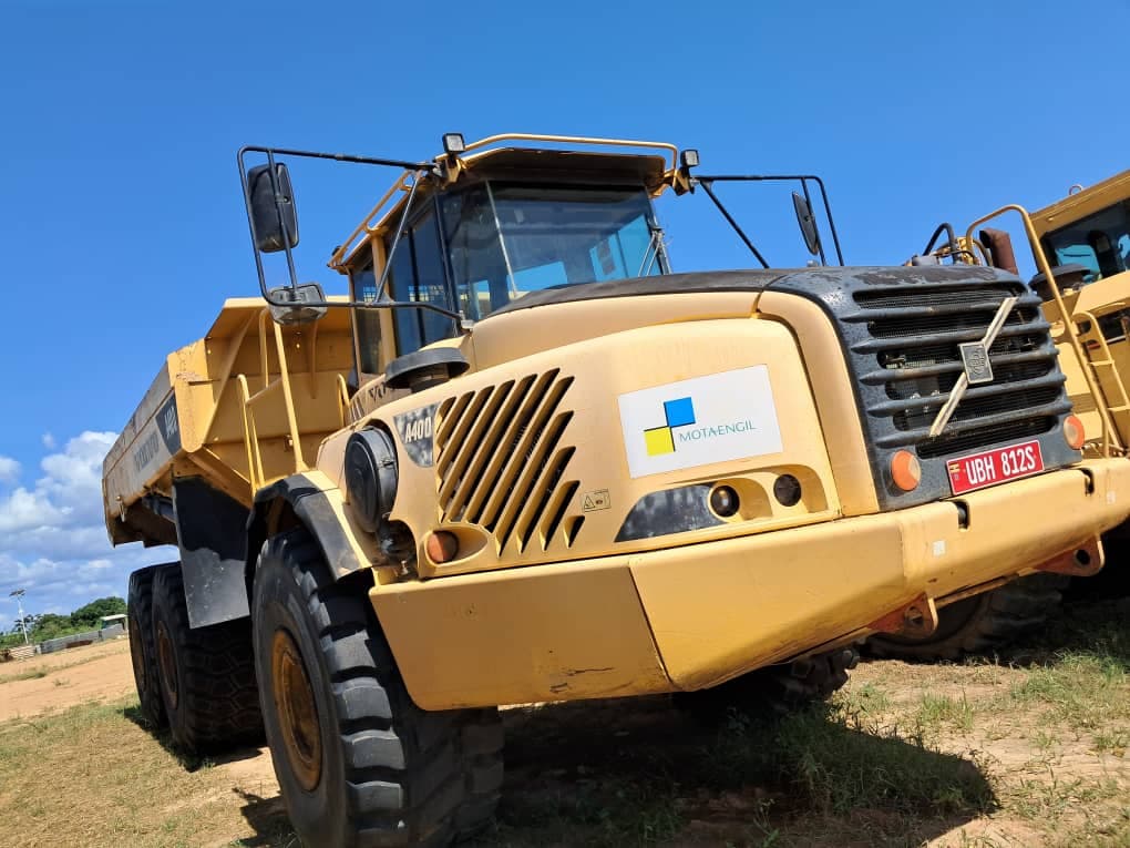 VOLVO 40T Articulated Dump Truck with Spare Parts — image 5