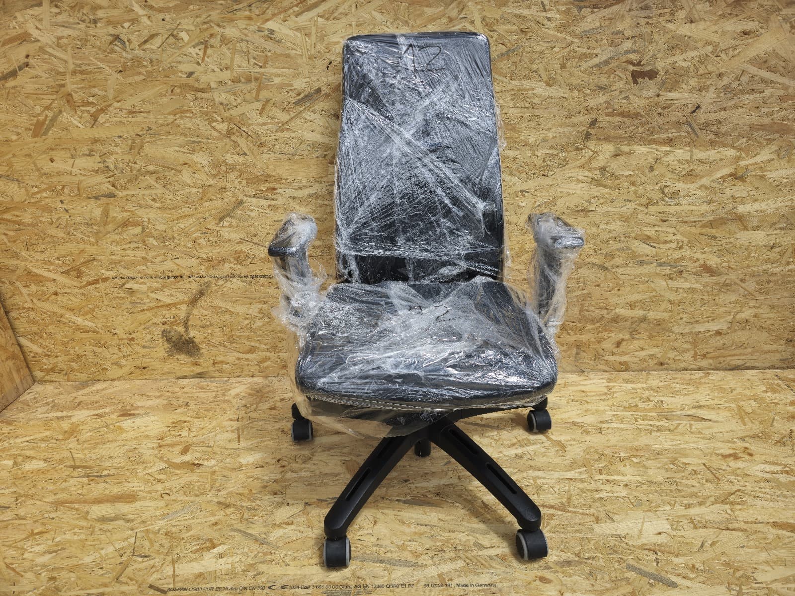 Office Chair — image 7