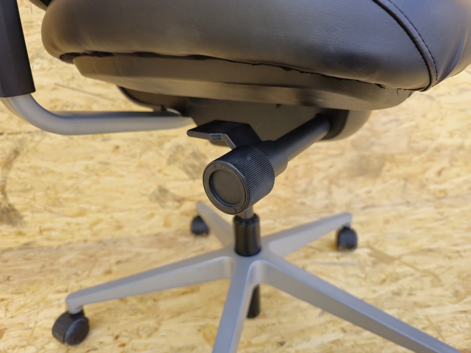 Office Chair — image 6
