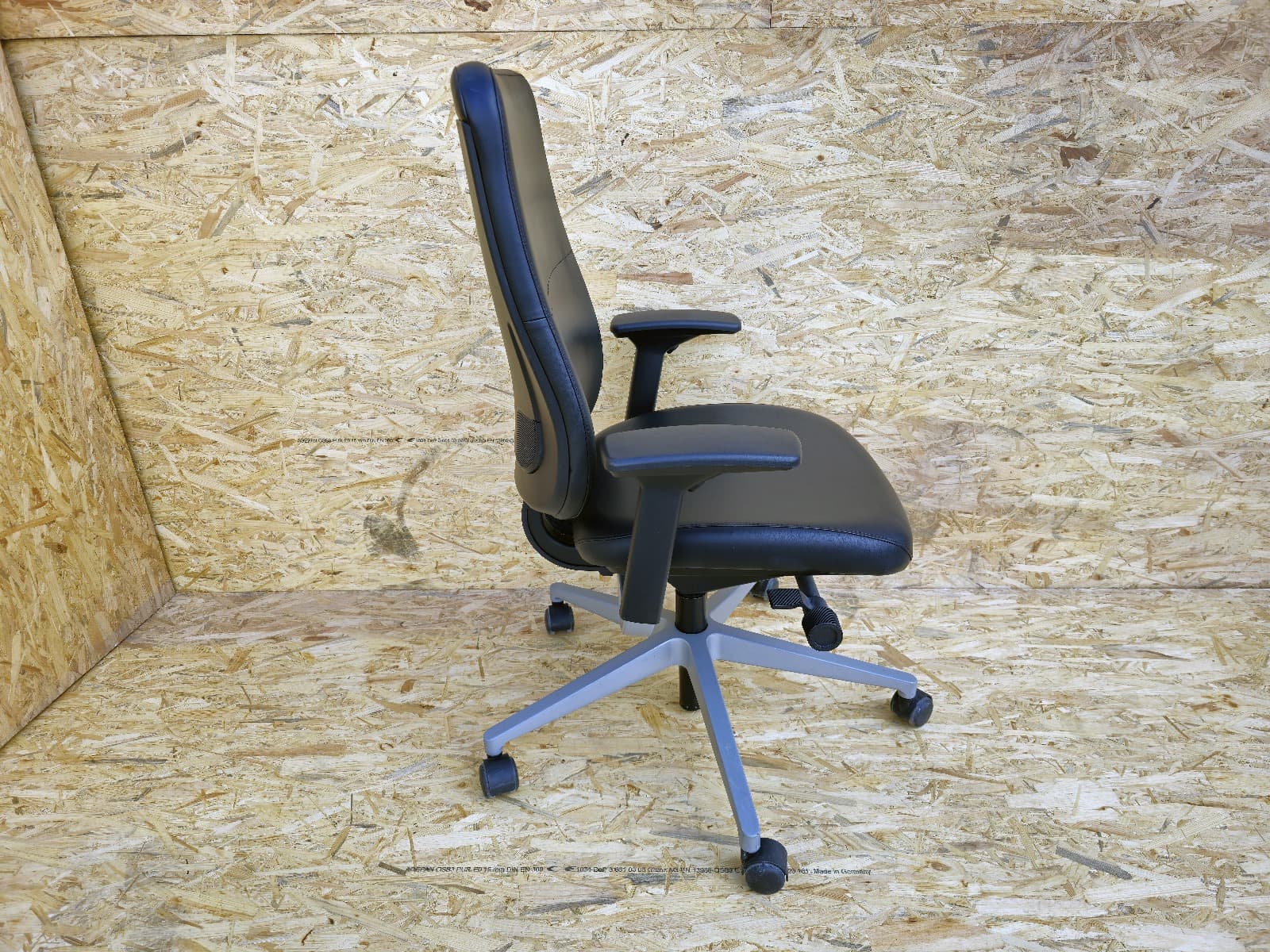 Office Chair — image 2
