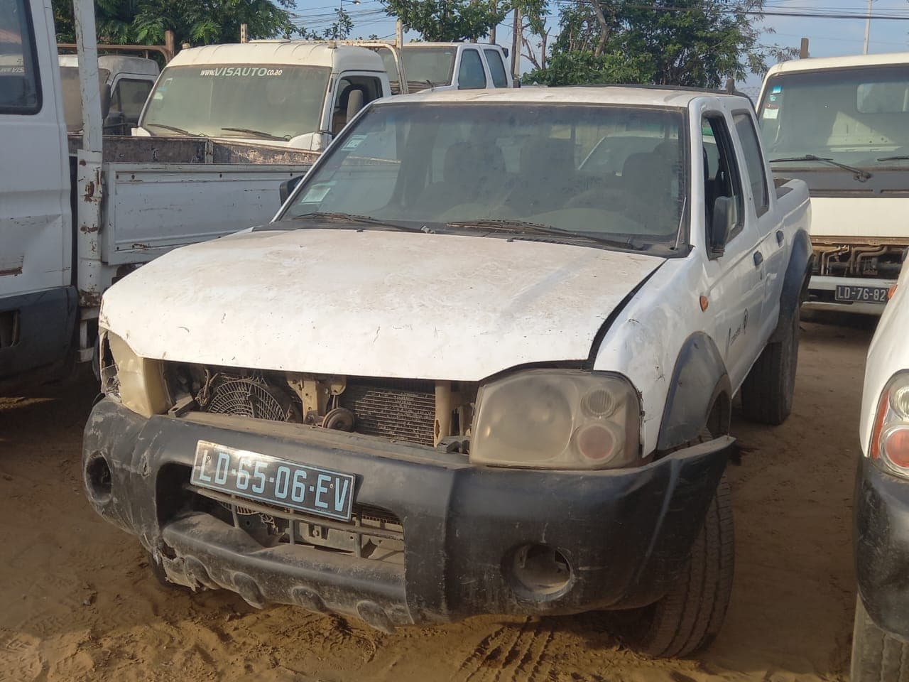 NISSAN HARDBODY — imagem 2