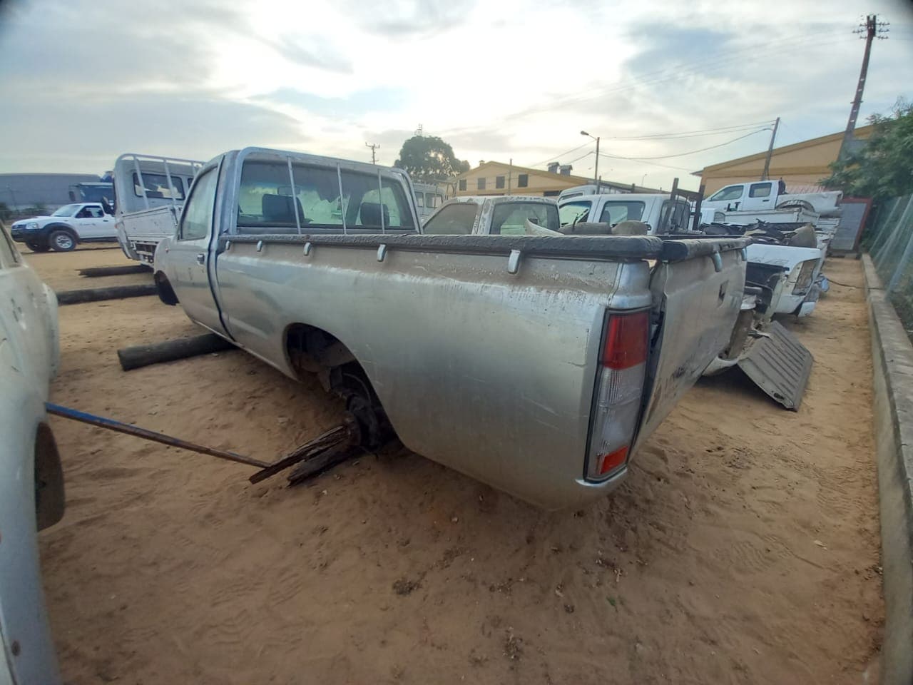 NISSAN HARDBODY — imagem 4