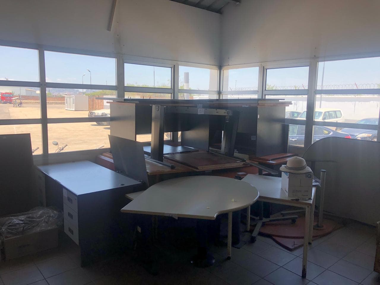 Mobilier de Bureau — imagen 2