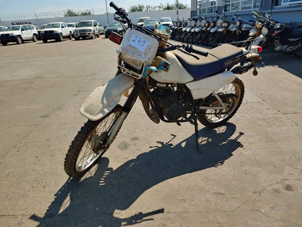 Moto YAMAHA DT 125 — imagen 1