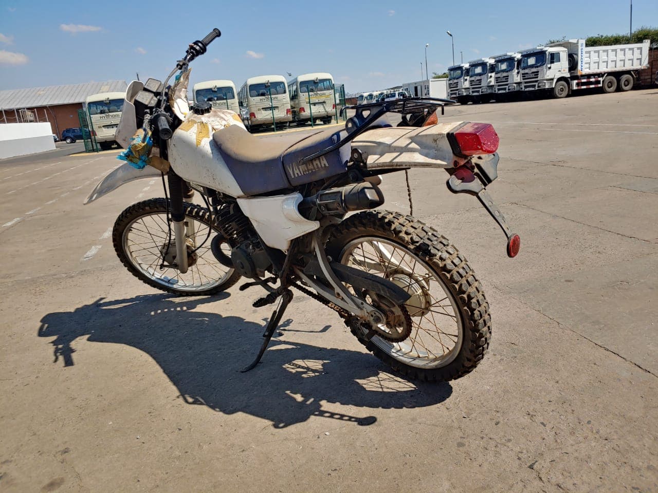 Moto YAMAHA DT 125 — imagen 3