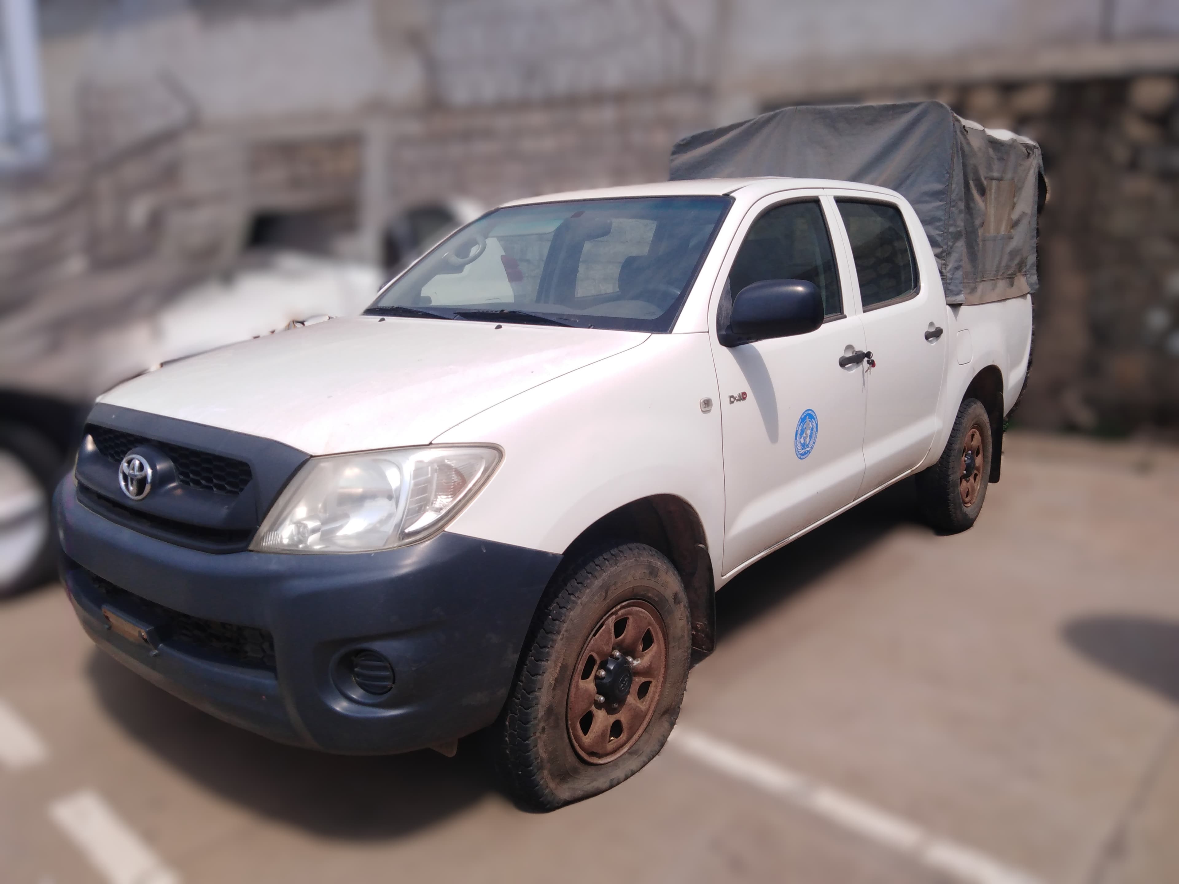 Voiture TOYOTA HILUX — imagem 3