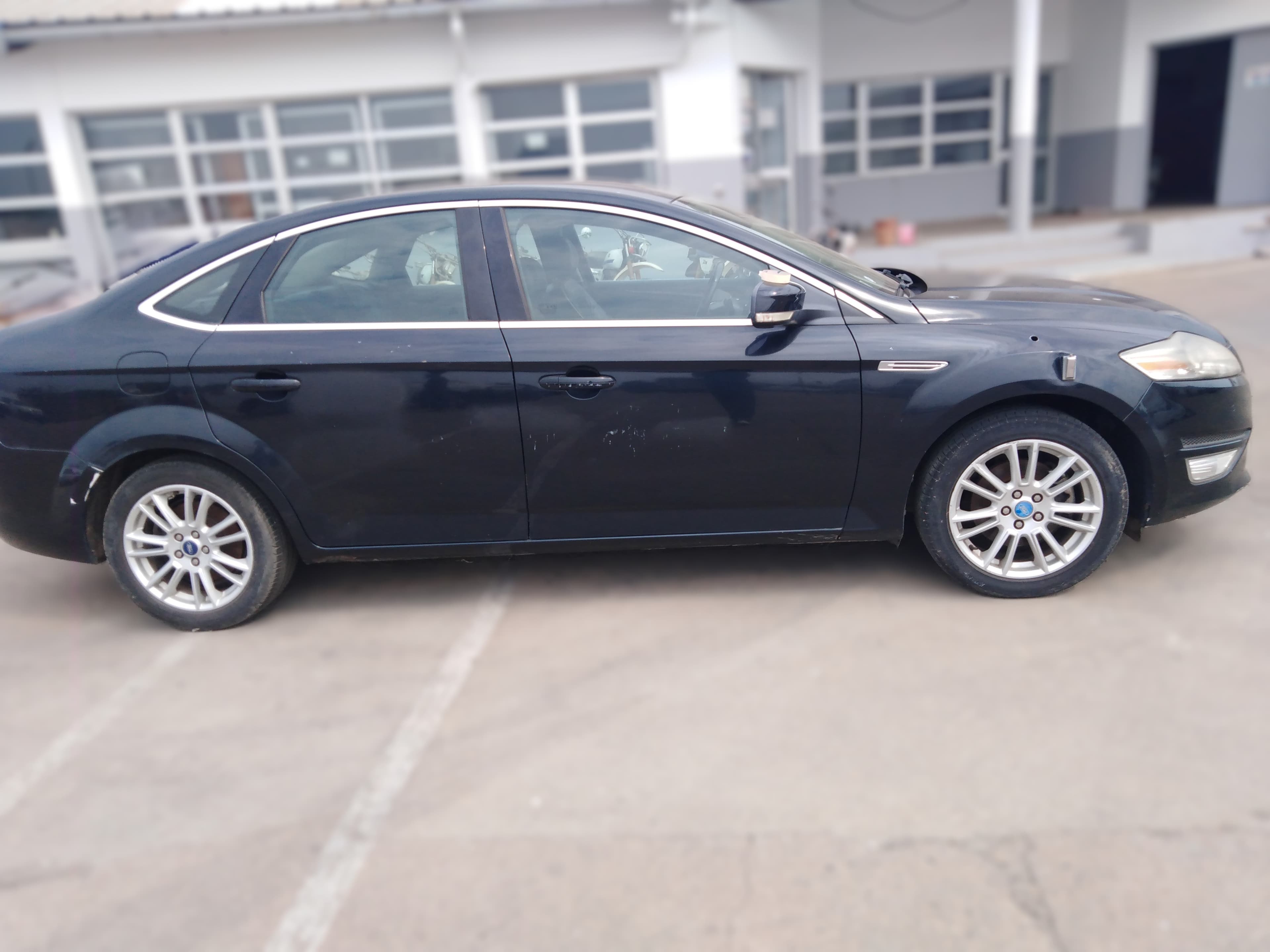Voiture FORD Mondeo — imagem 3