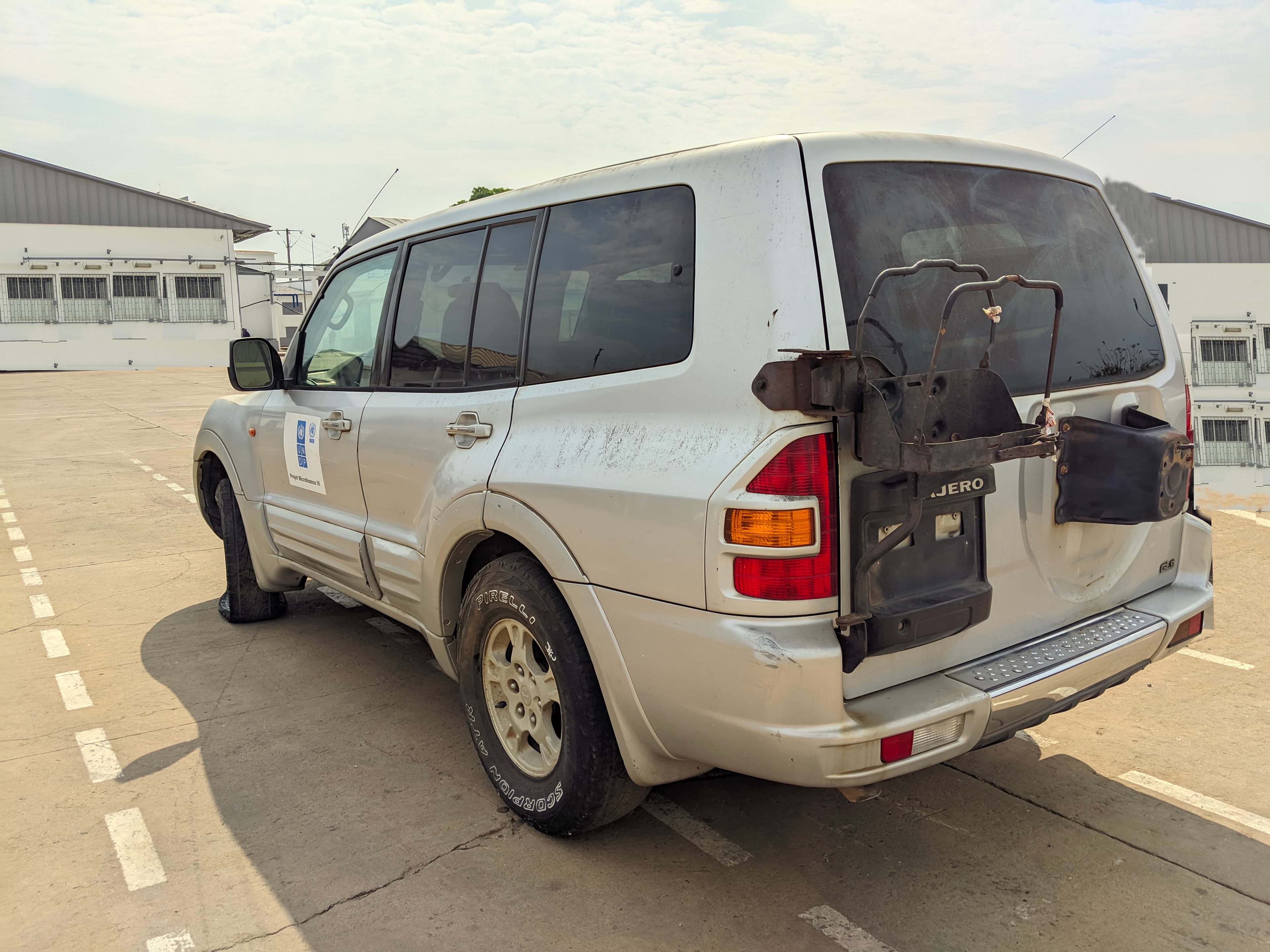 Voiture MITSUBISHI Pajero — image 6