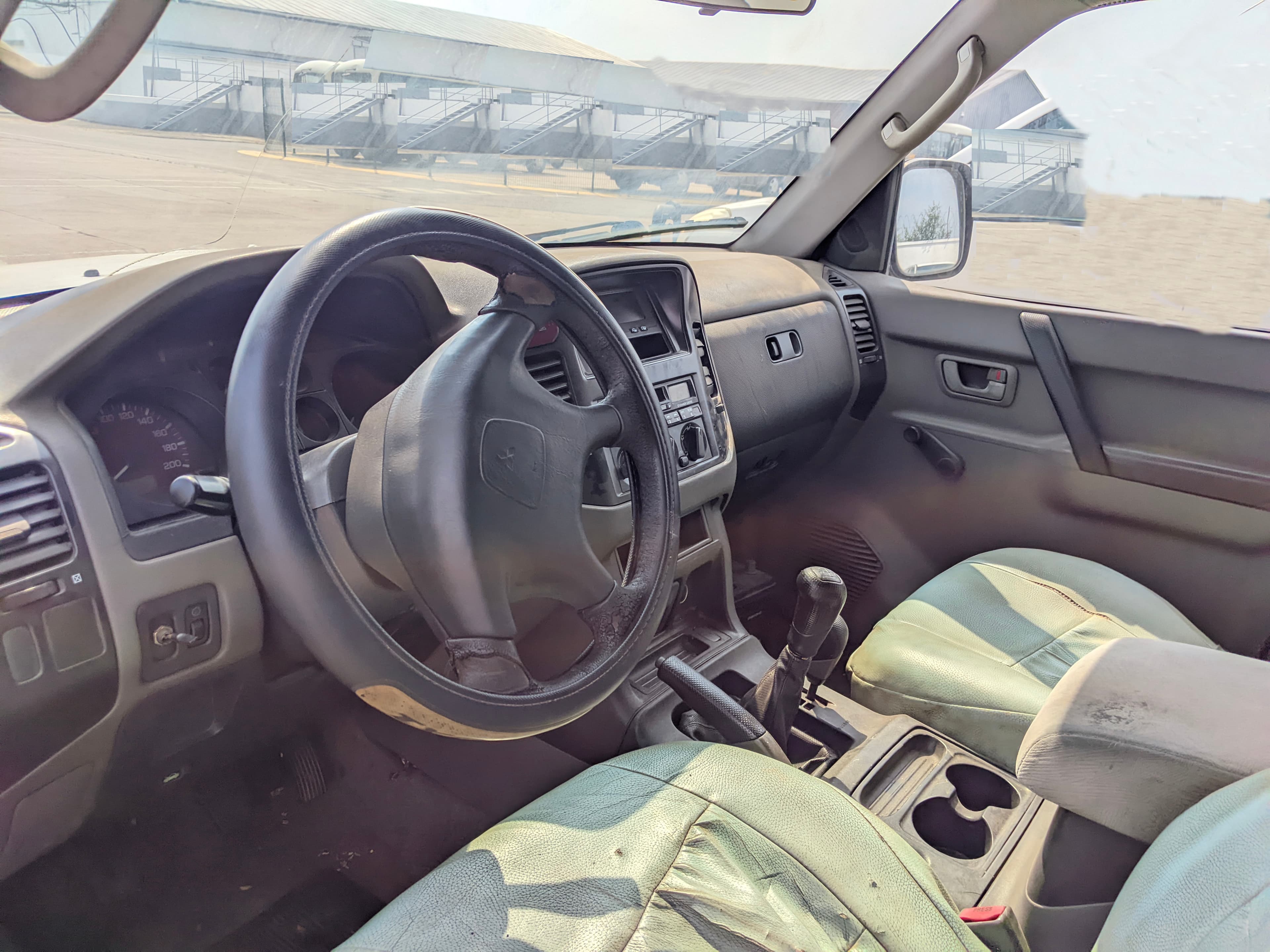 Voiture MITSUBISHI Pajero — image 8