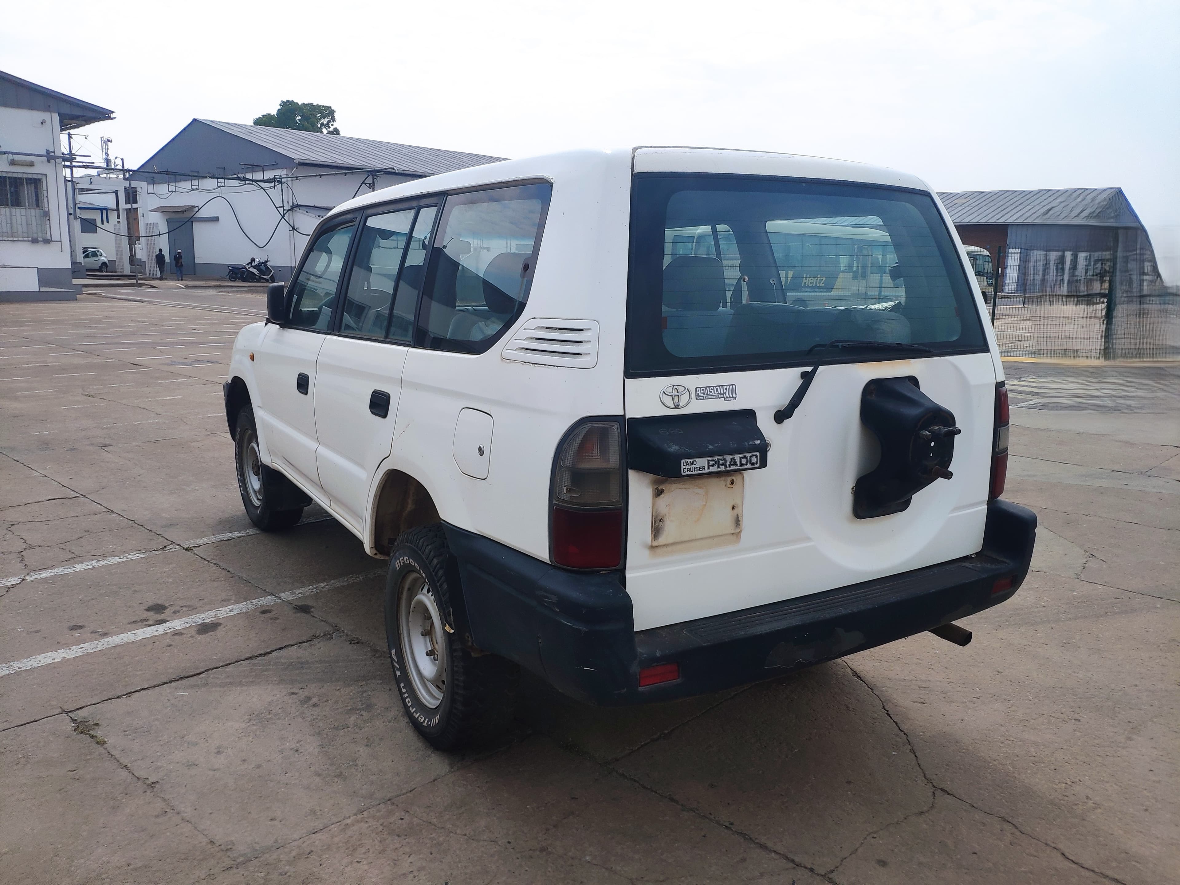 Voiture TOYOTA Prado — imagem 6