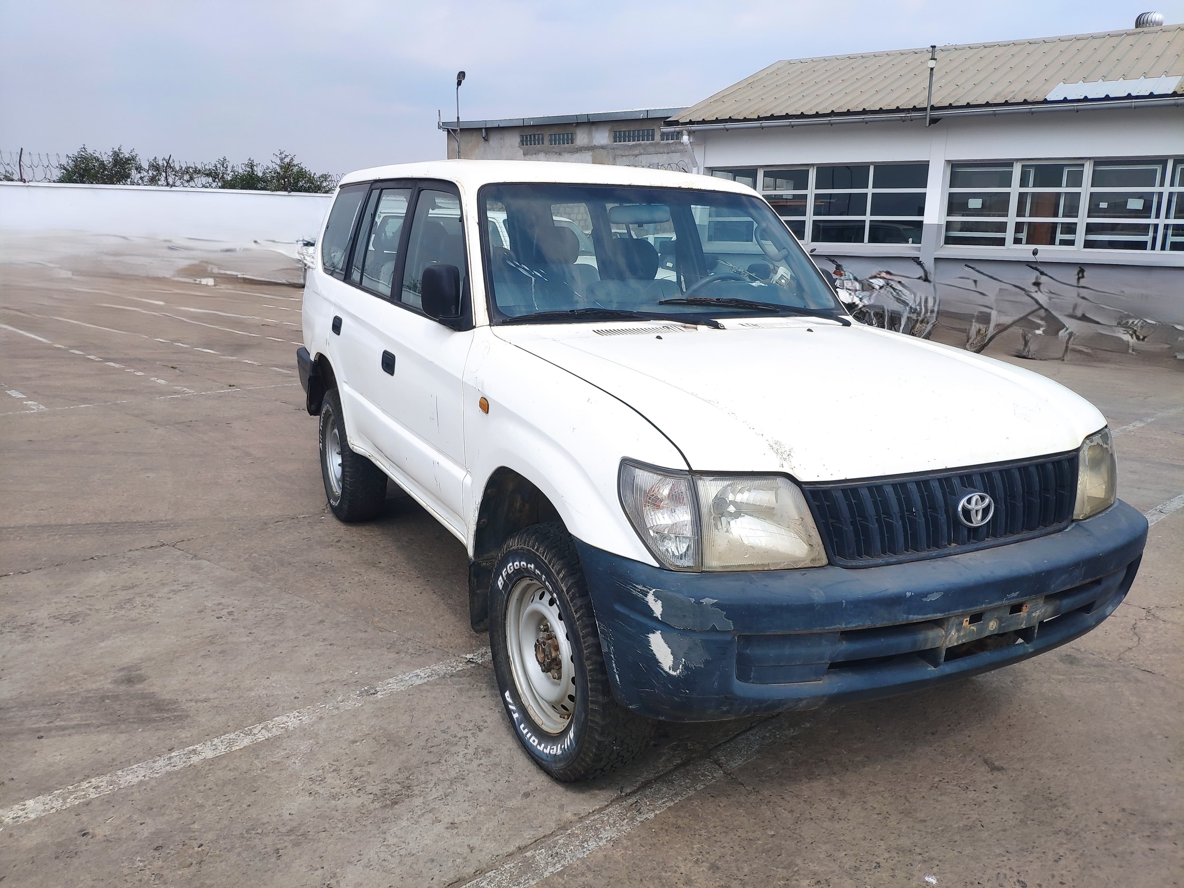 Voiture TOYOTA Prado — imagem 3