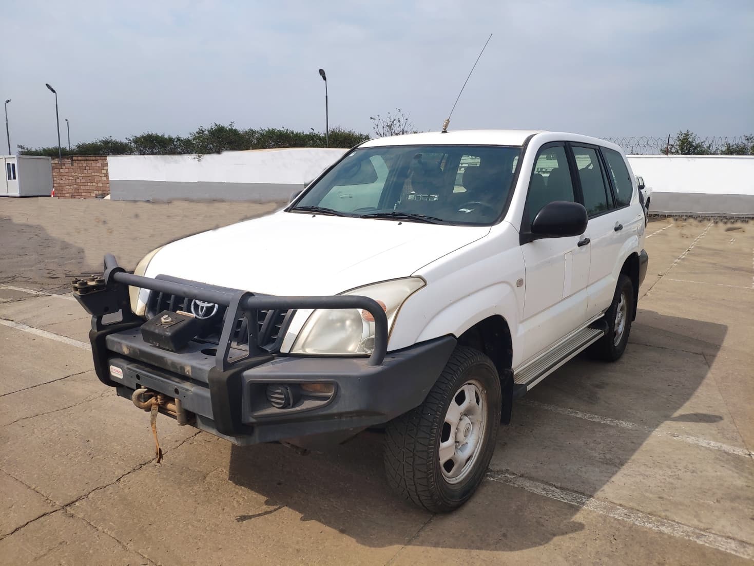 Voiture TOYOTA Prado — imagen 2