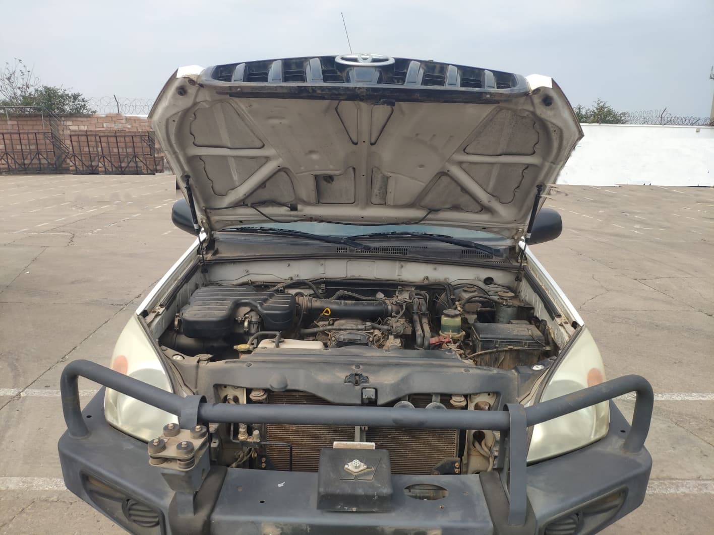 Voiture TOYOTA Prado — imagen 4