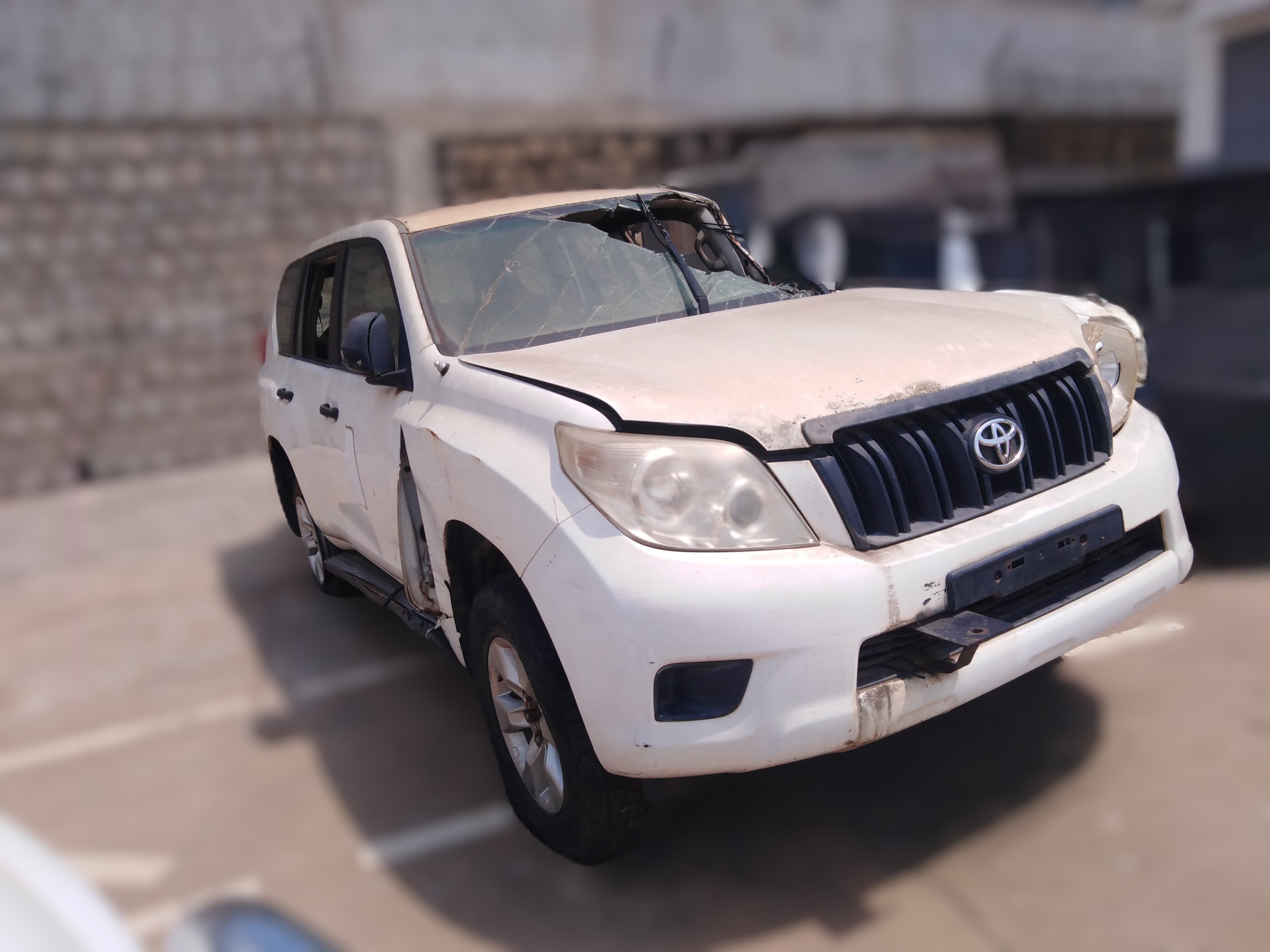 Voiture TOYOTA Prado — imagen 2