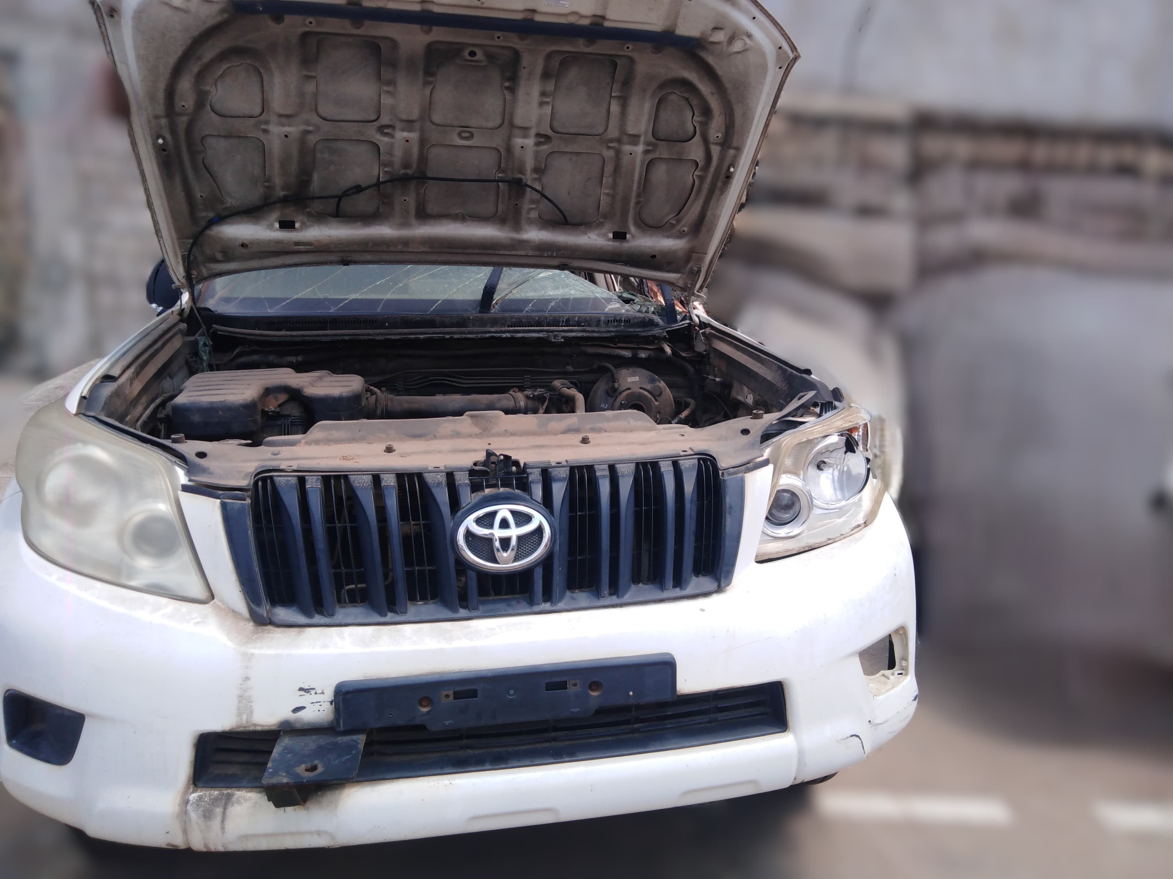 Voiture TOYOTA Prado — imagen 3