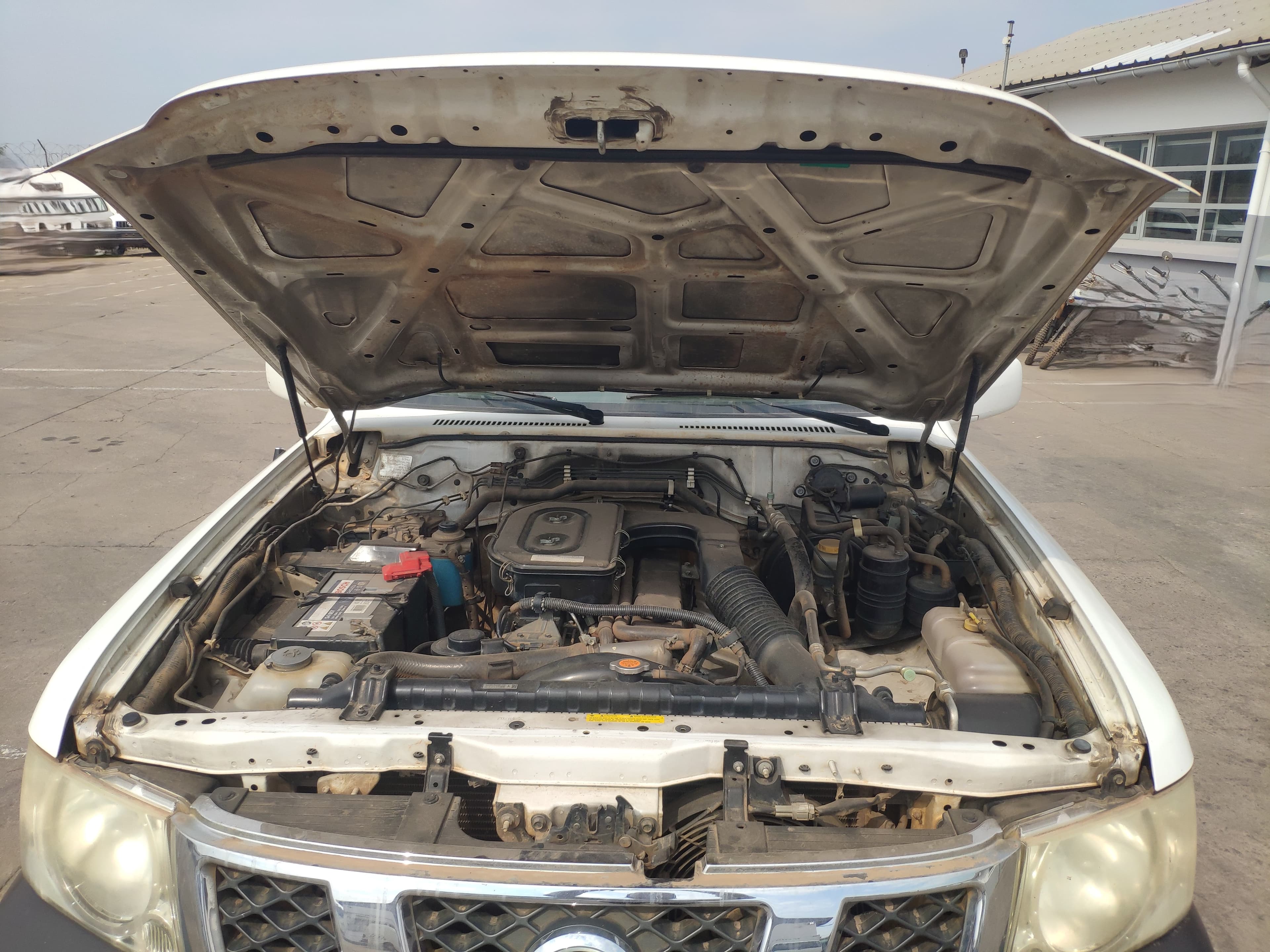 Voiture NISSAN Patrol — imagem 9