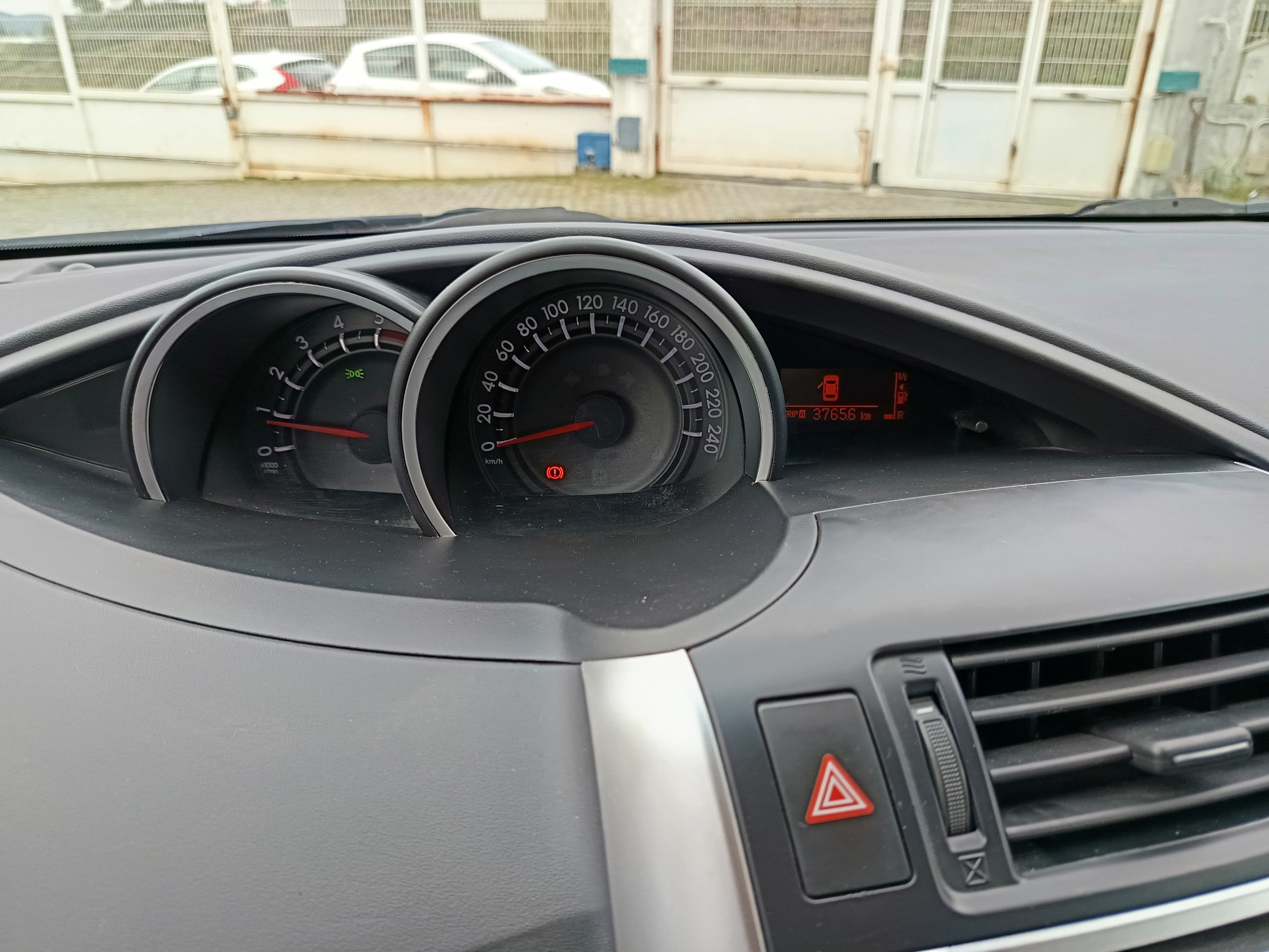 Toyota Verso · Ano 2015 — image 39