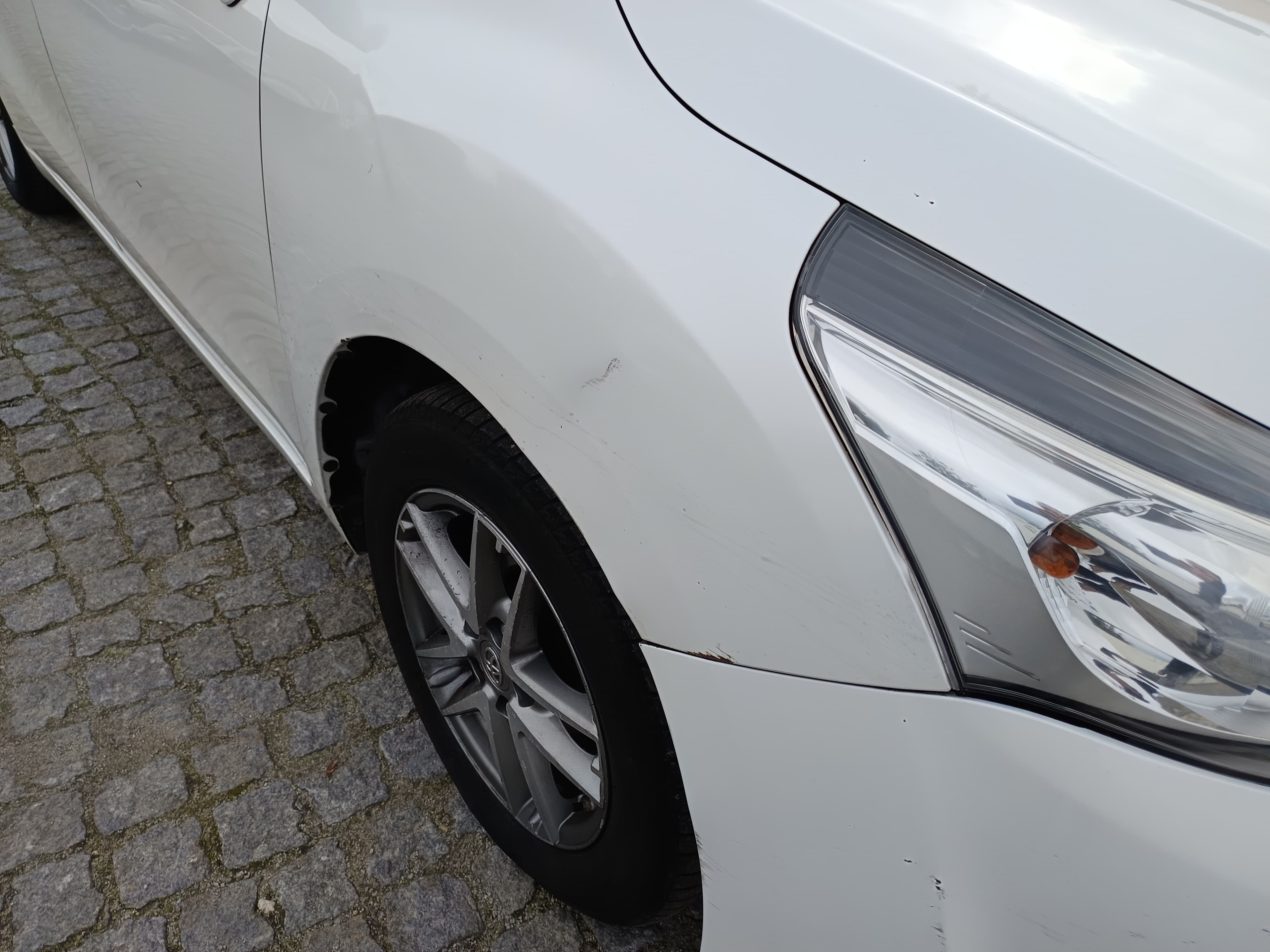 Toyota Verso · Ano 2015 — image 13