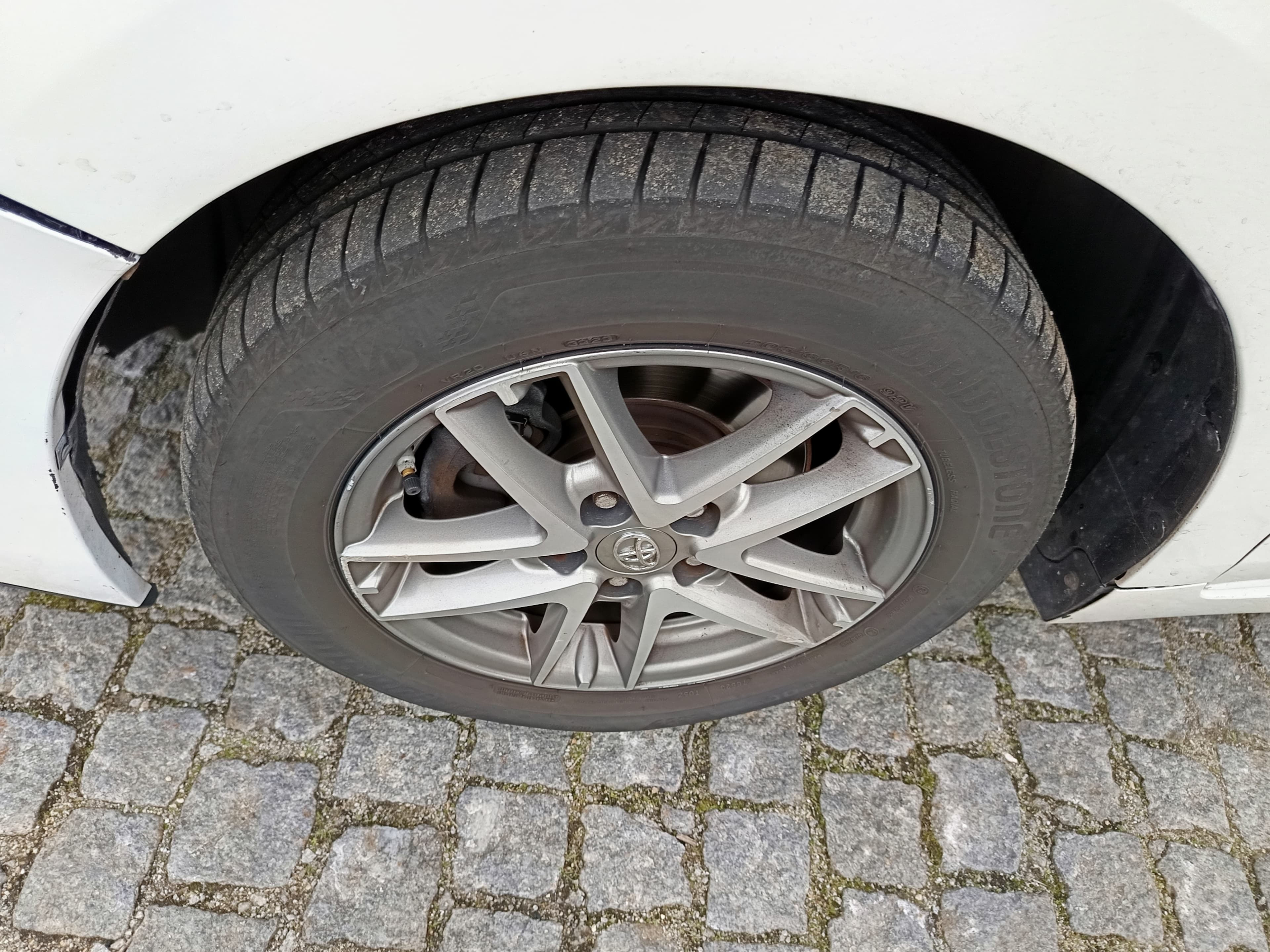 Toyota Verso · Ano 2015 — image 18