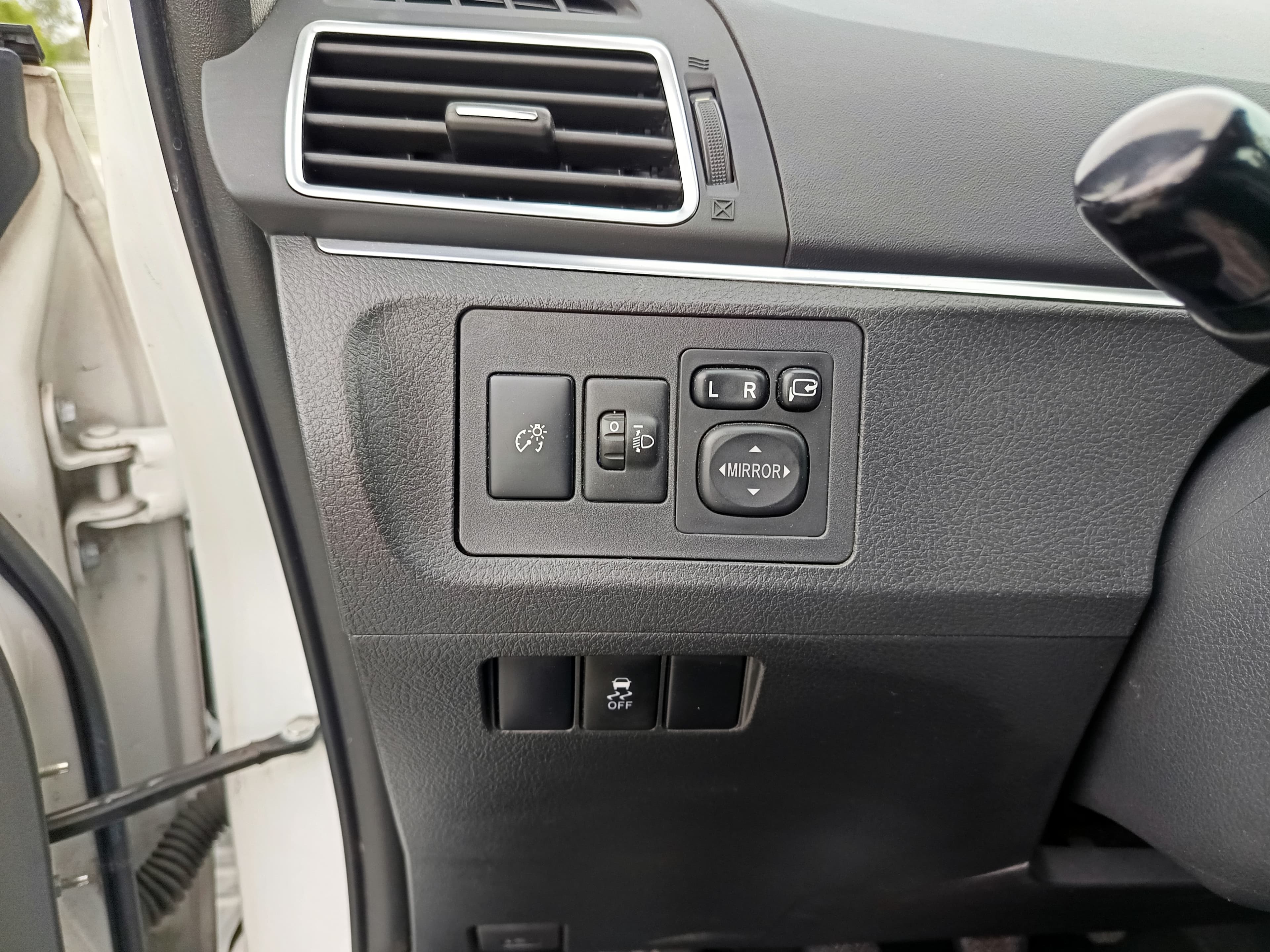 Toyota Verso · Ano 2015 — image 49