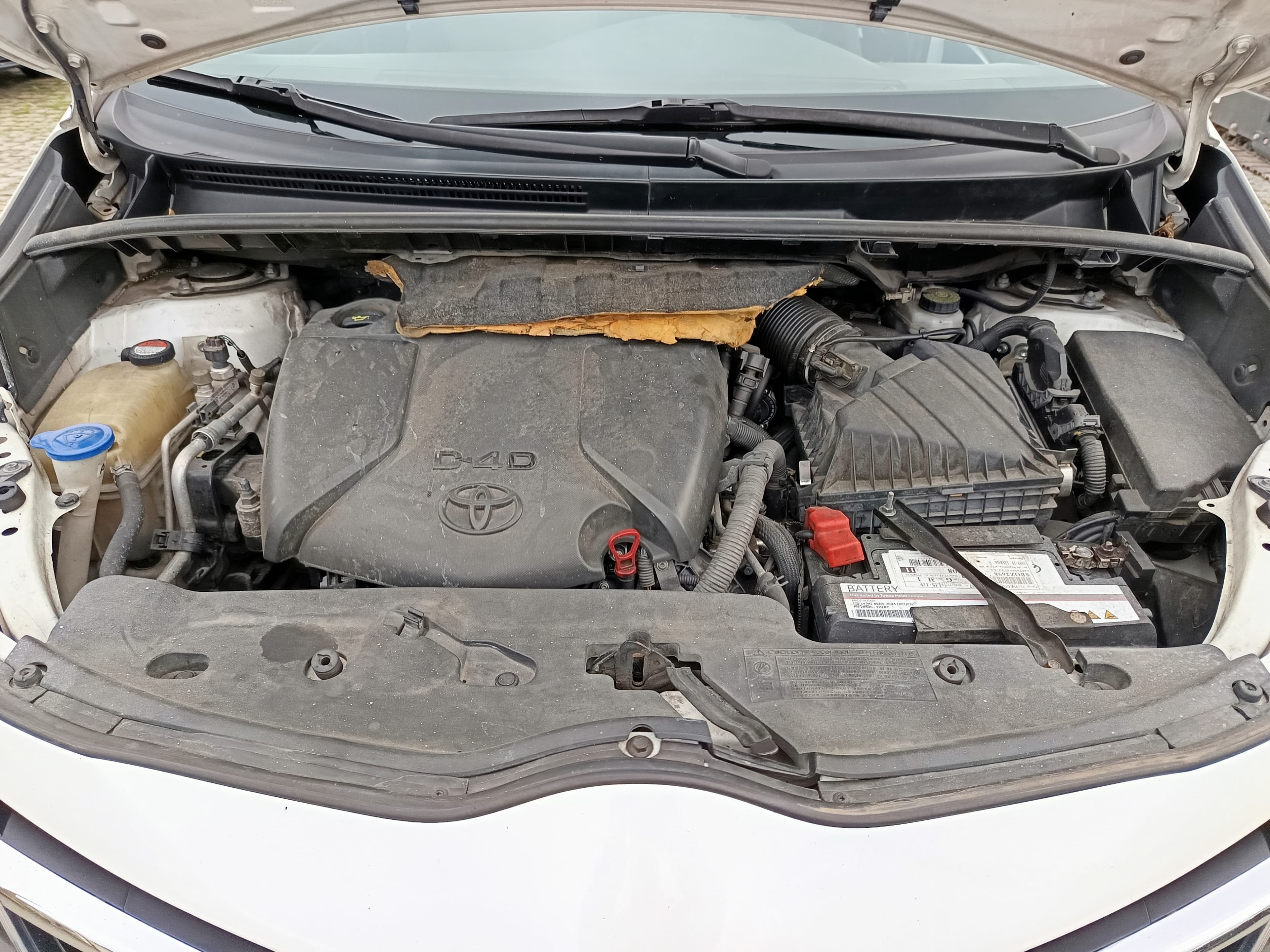 Toyota Verso · Ano 2015 — image 20