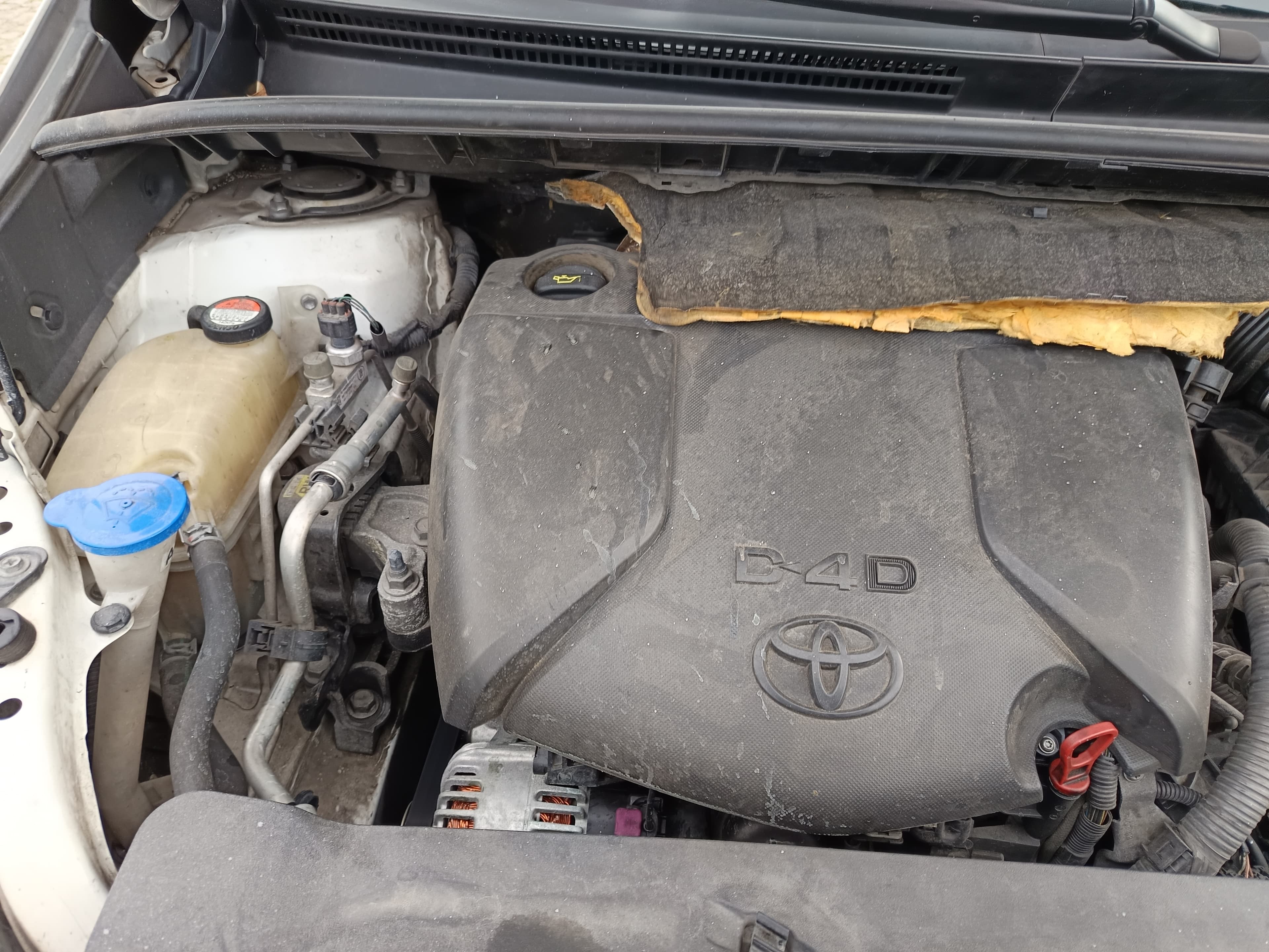 Toyota Verso · Ano 2015 — image 21