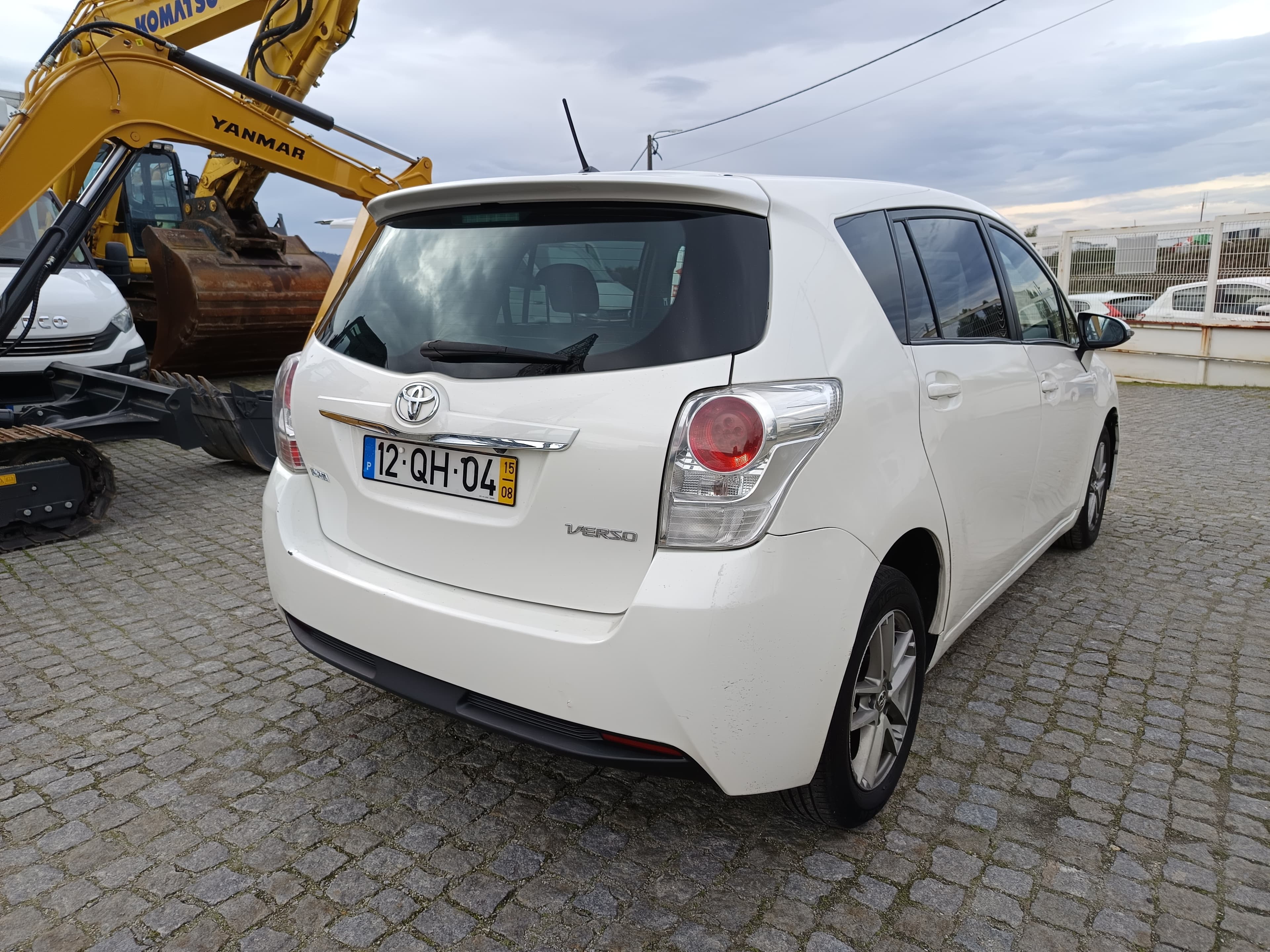 Toyota Verso · Ano 2015 — image 4