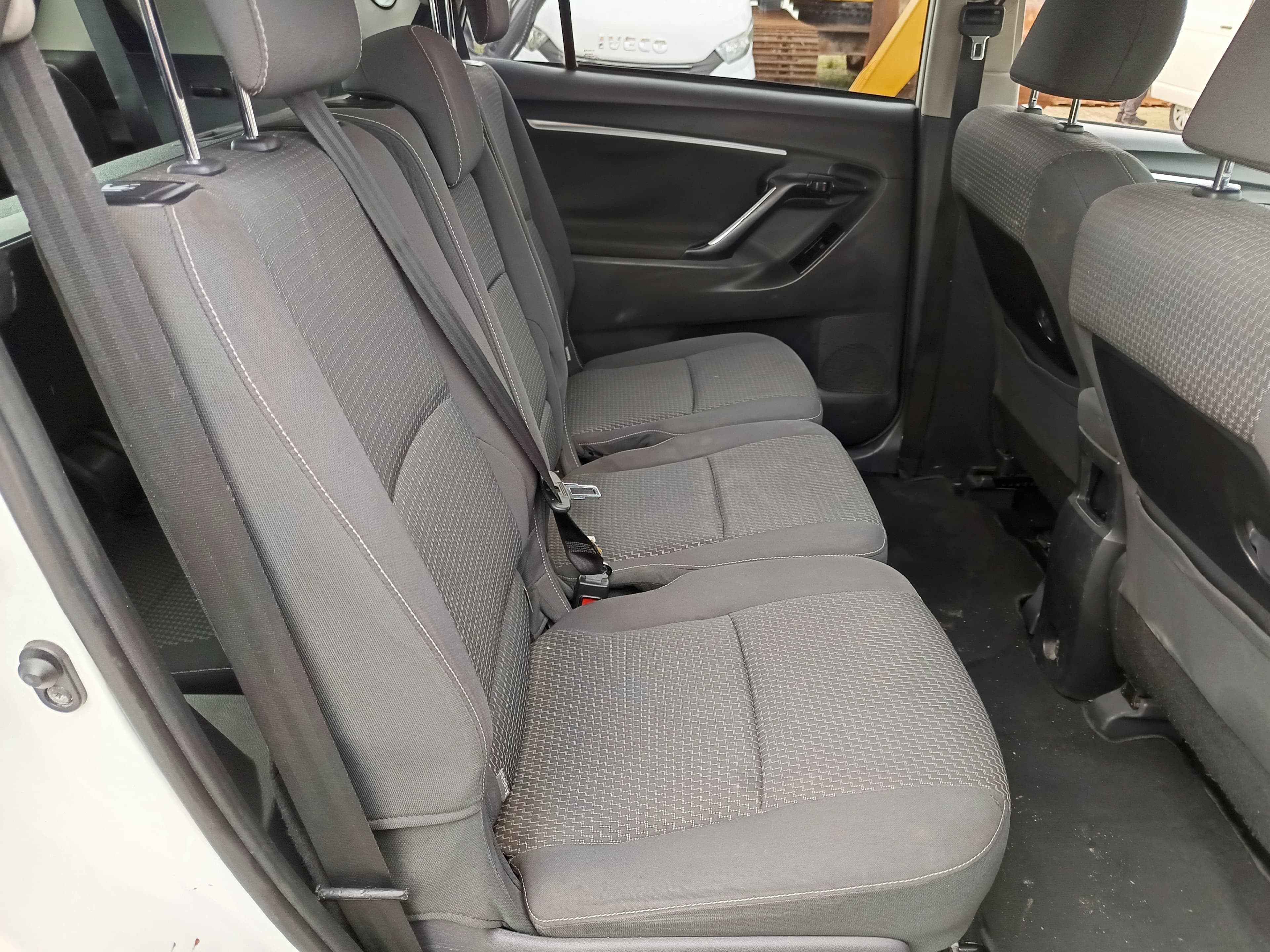 Toyota Verso · Ano 2015 — image 23