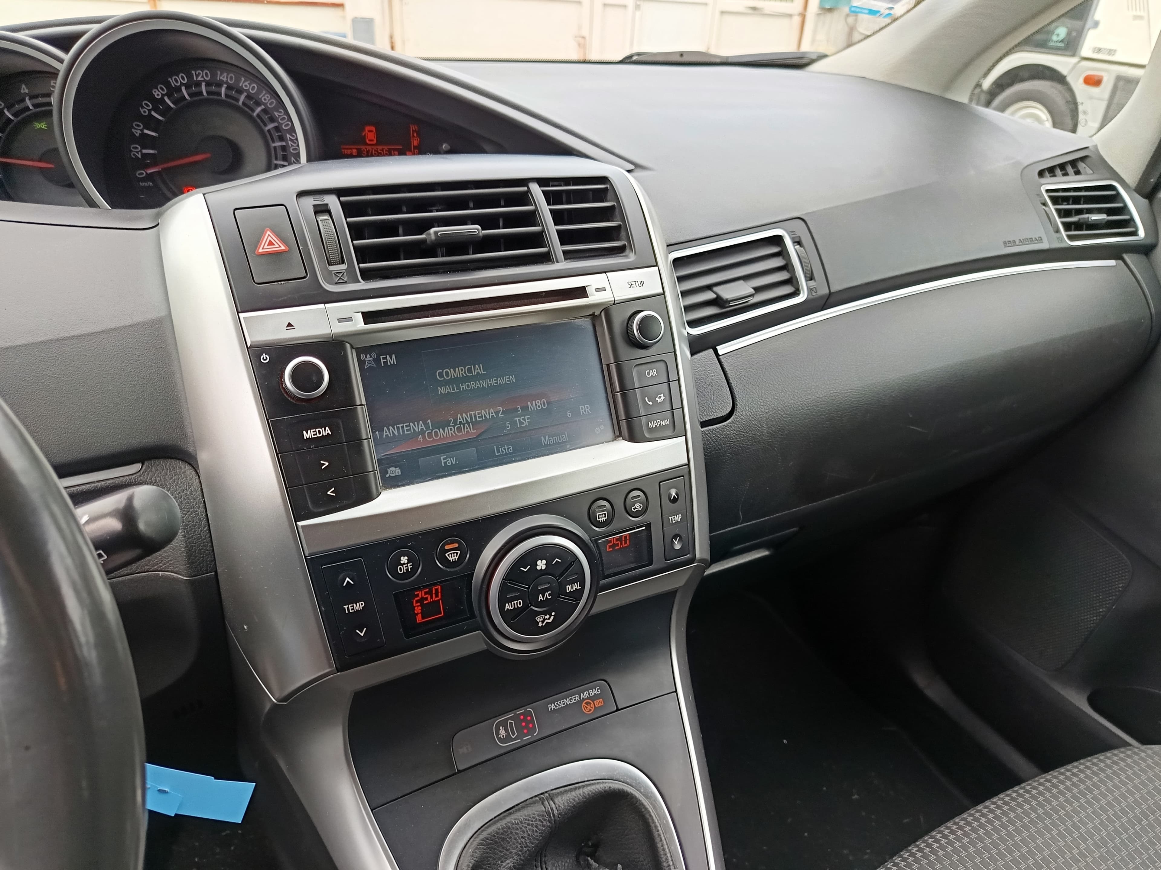 Toyota Verso · Ano 2015 — image 43