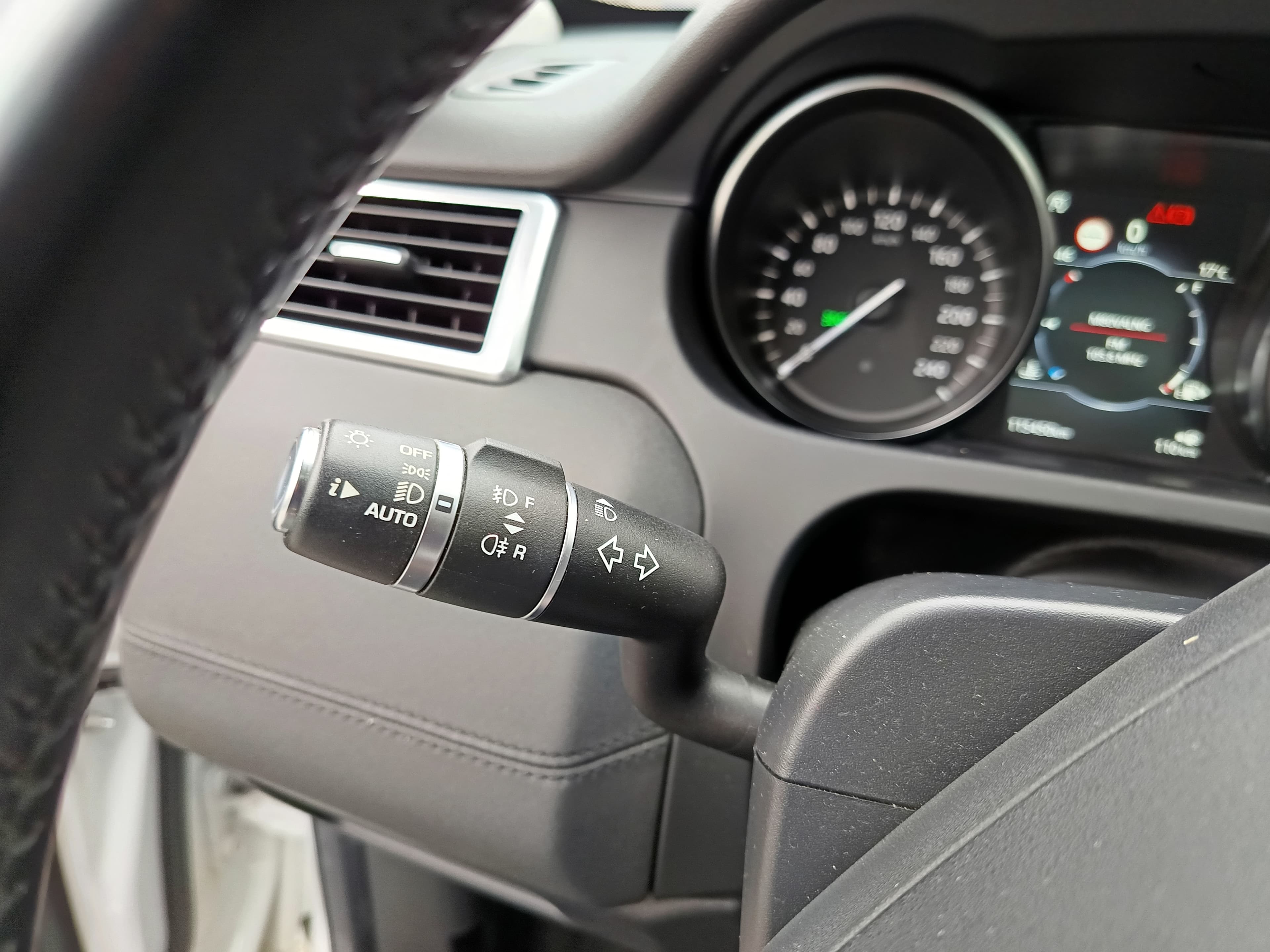 Land Rover Discovery Sport · Ano 2018 — imagen 44