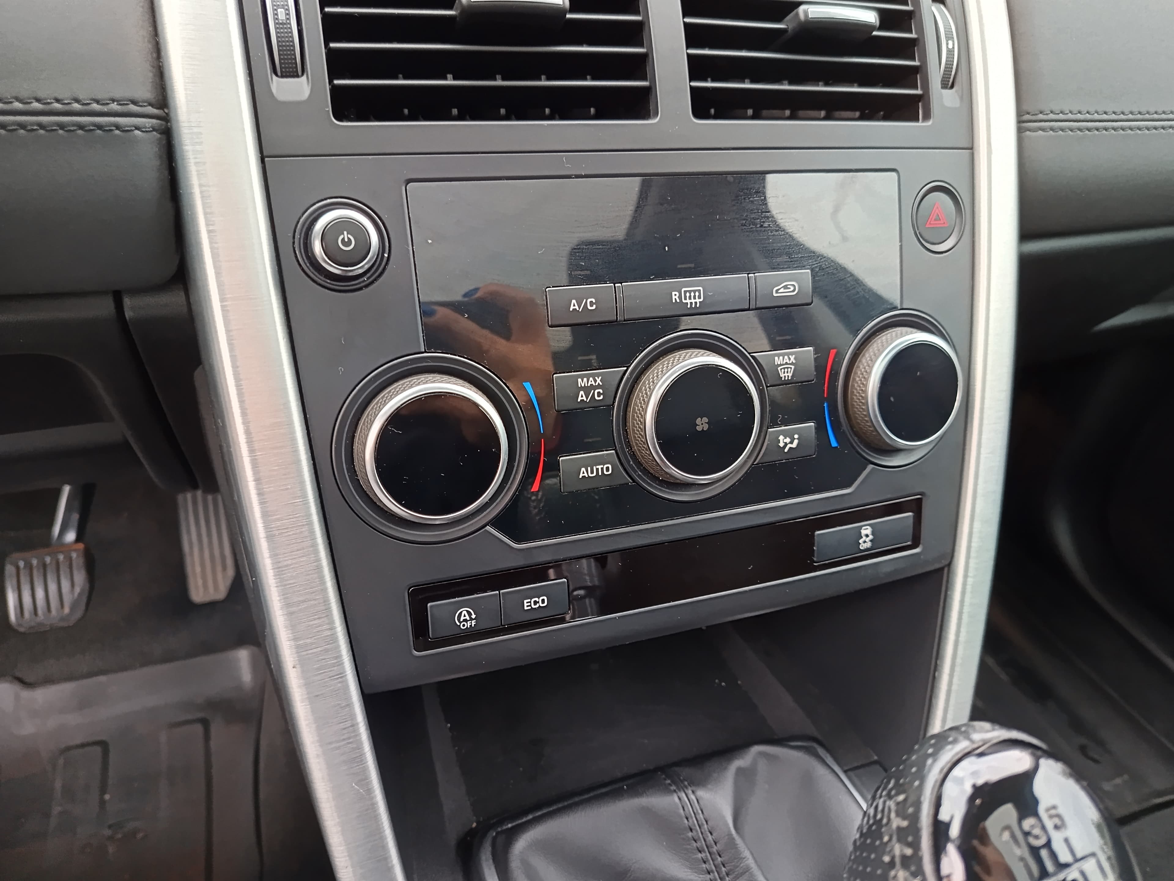 Land Rover Discovery Sport · Ano 2018 — imagen 39
