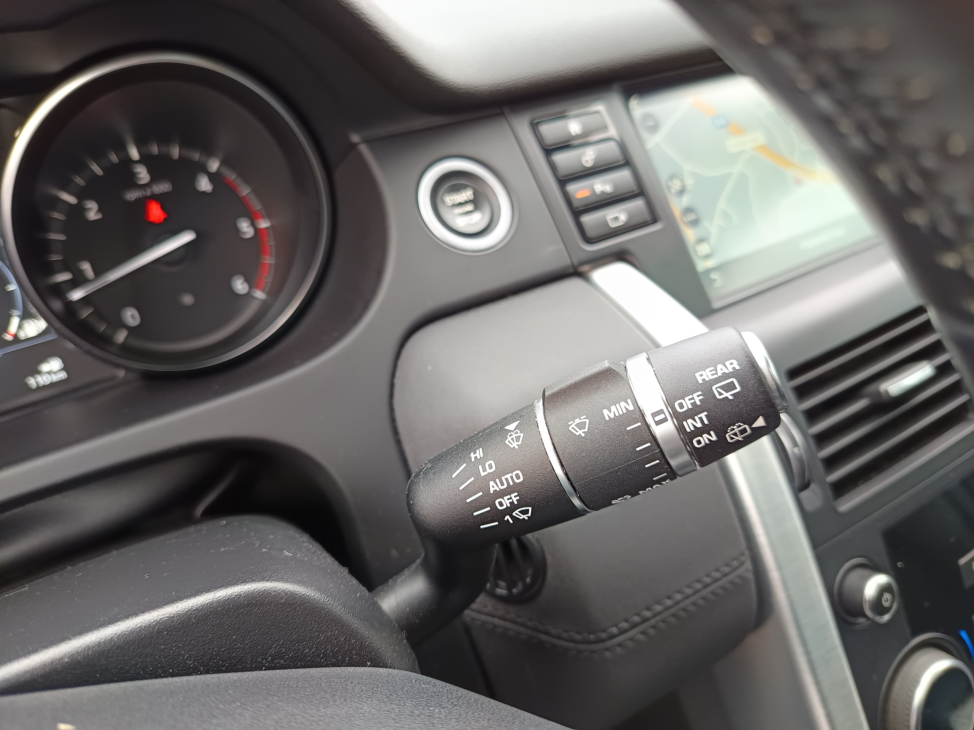 Land Rover Discovery Sport · Ano 2018 — imagen 43