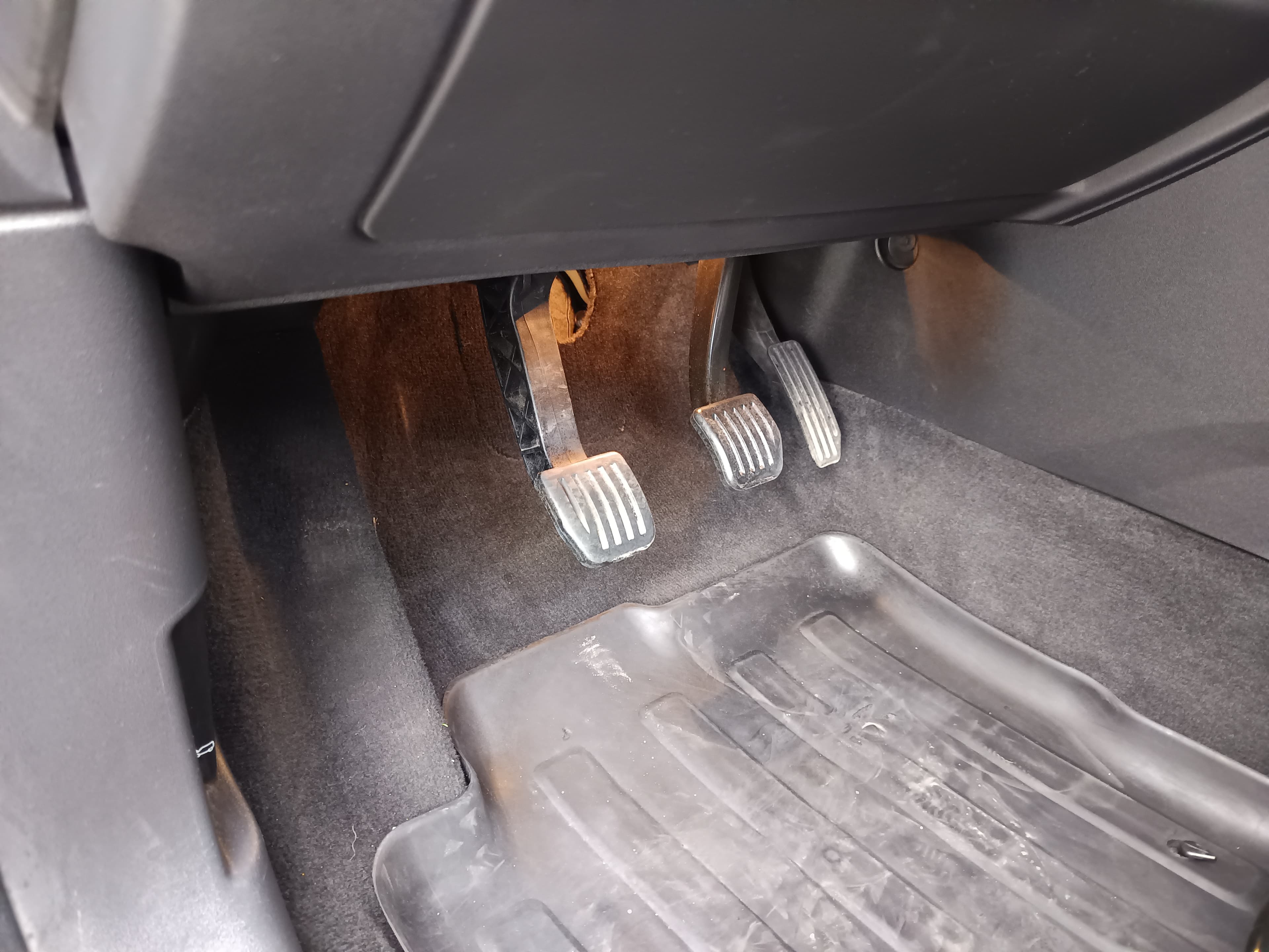 Land Rover Discovery Sport · Ano 2018 — imagen 35