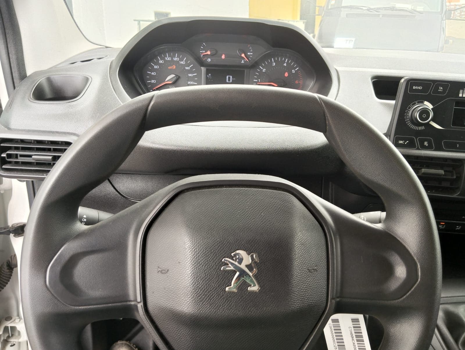 Peugeot Partner · Ano 2021 — image 25